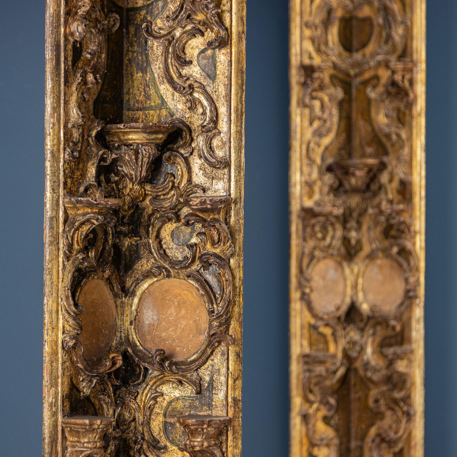 Italian Couple of Corner Pilasters with Ceramic Carved Wood, Italy, 18th Century For Sale