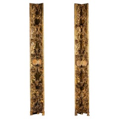 Coppia di pilastri angolari con legno intagliato in ceramica, Italia, XVIII secolo