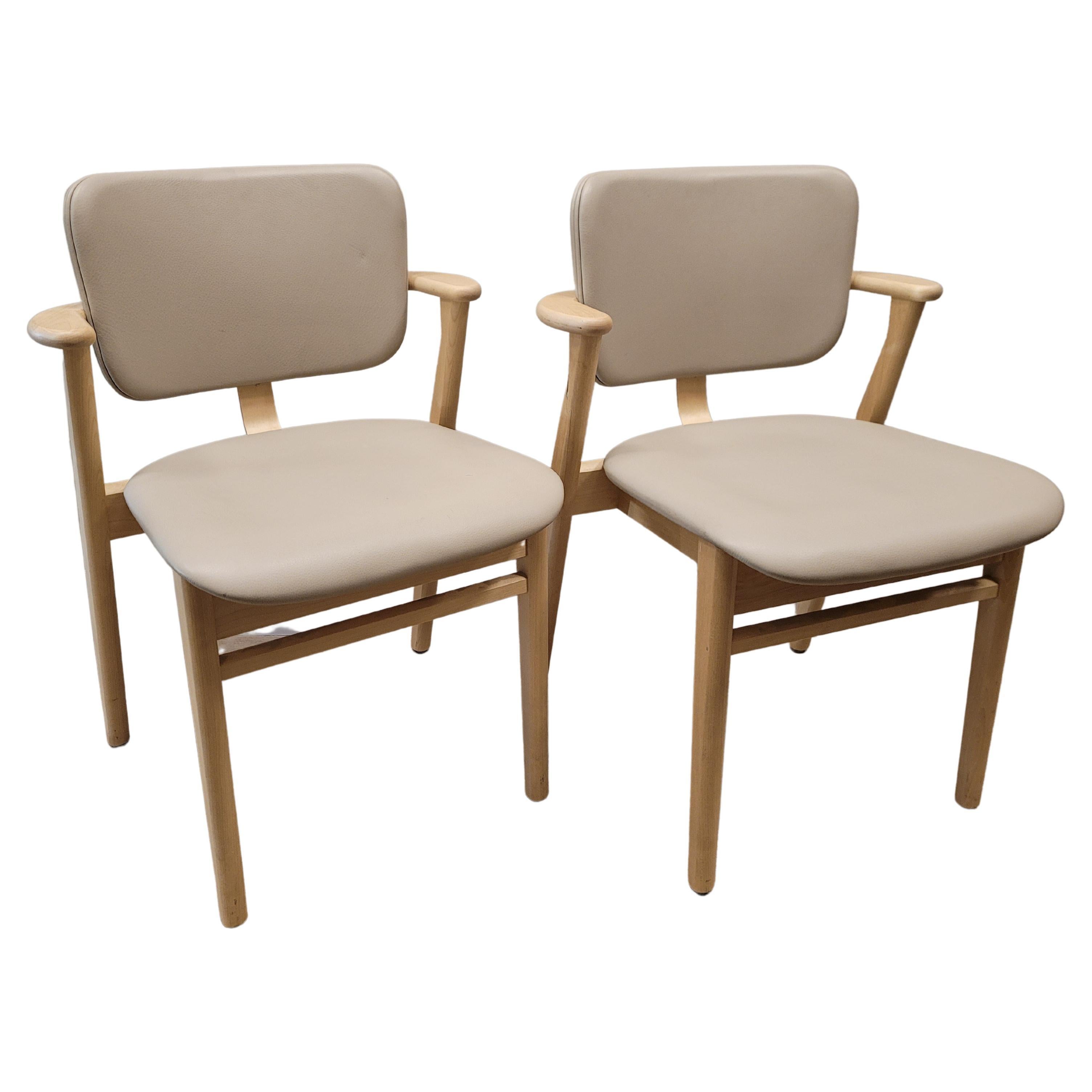 Couple of Finnish chairs by Ilmari Domus beige leather Birch wood For Sale