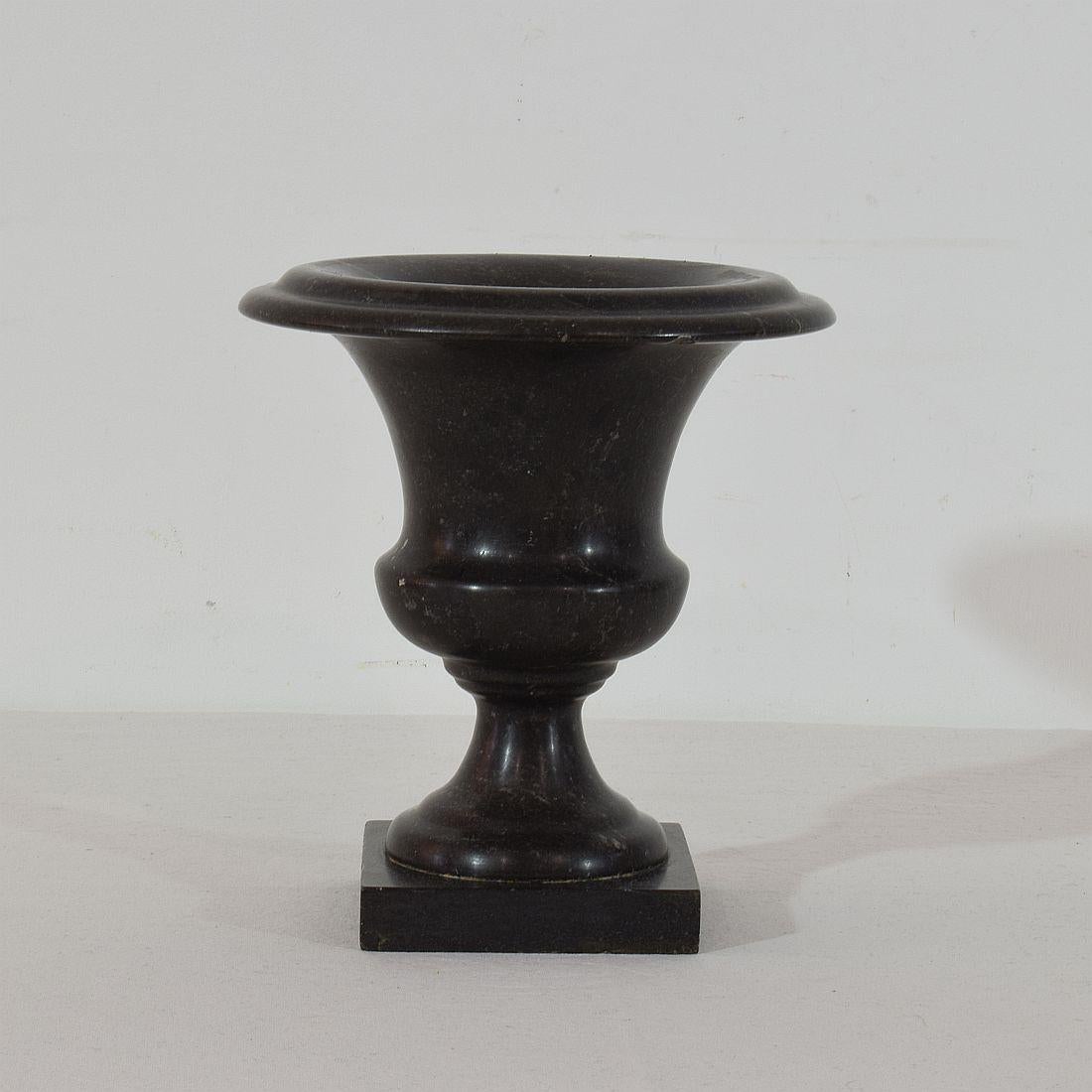 Couple of French 19th Century Black Marble Vases or Urns 8