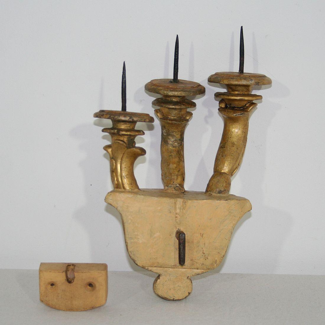 Couple of Italian 18th Century Giltwood Baroque Candleholders or Sconces 7