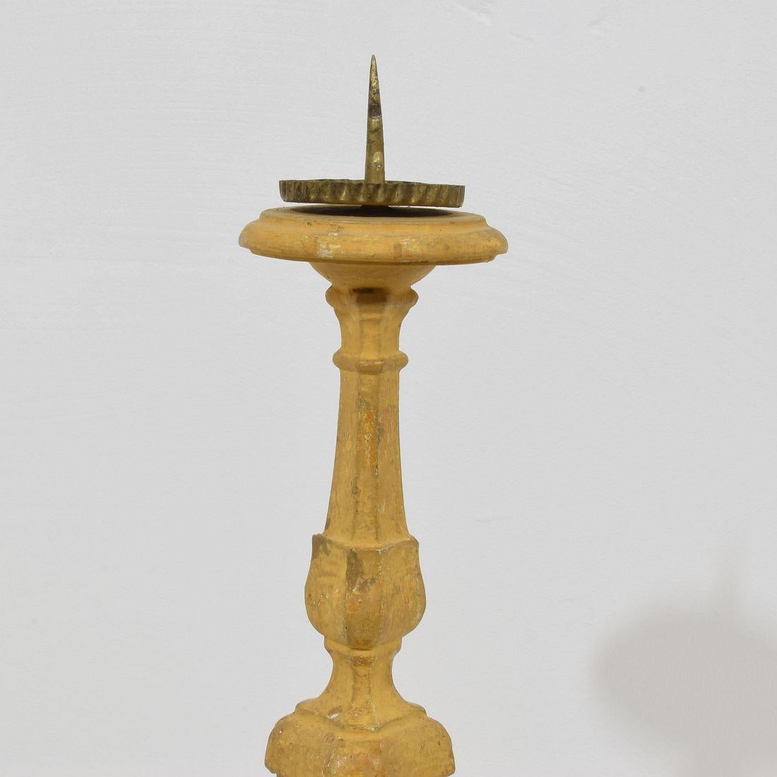 Coppia di portacandele in legno dorato neoclassico italiano della fine del XVIII secolo in vendita 2