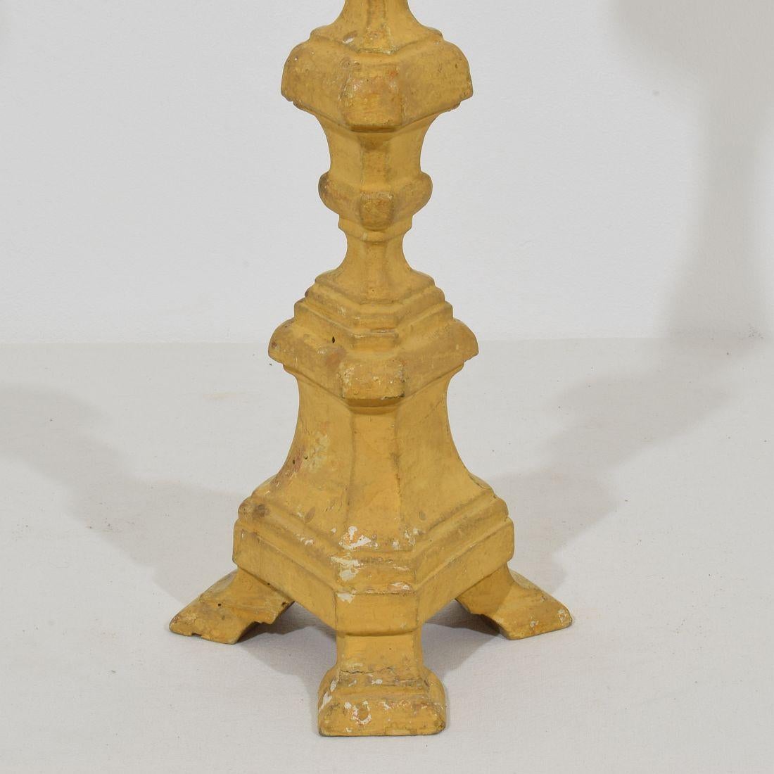 Coppia di portacandele in legno dorato neoclassico italiano della fine del XVIII secolo in vendita 3