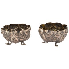 Pair of Oriental Bowls, 19th Century