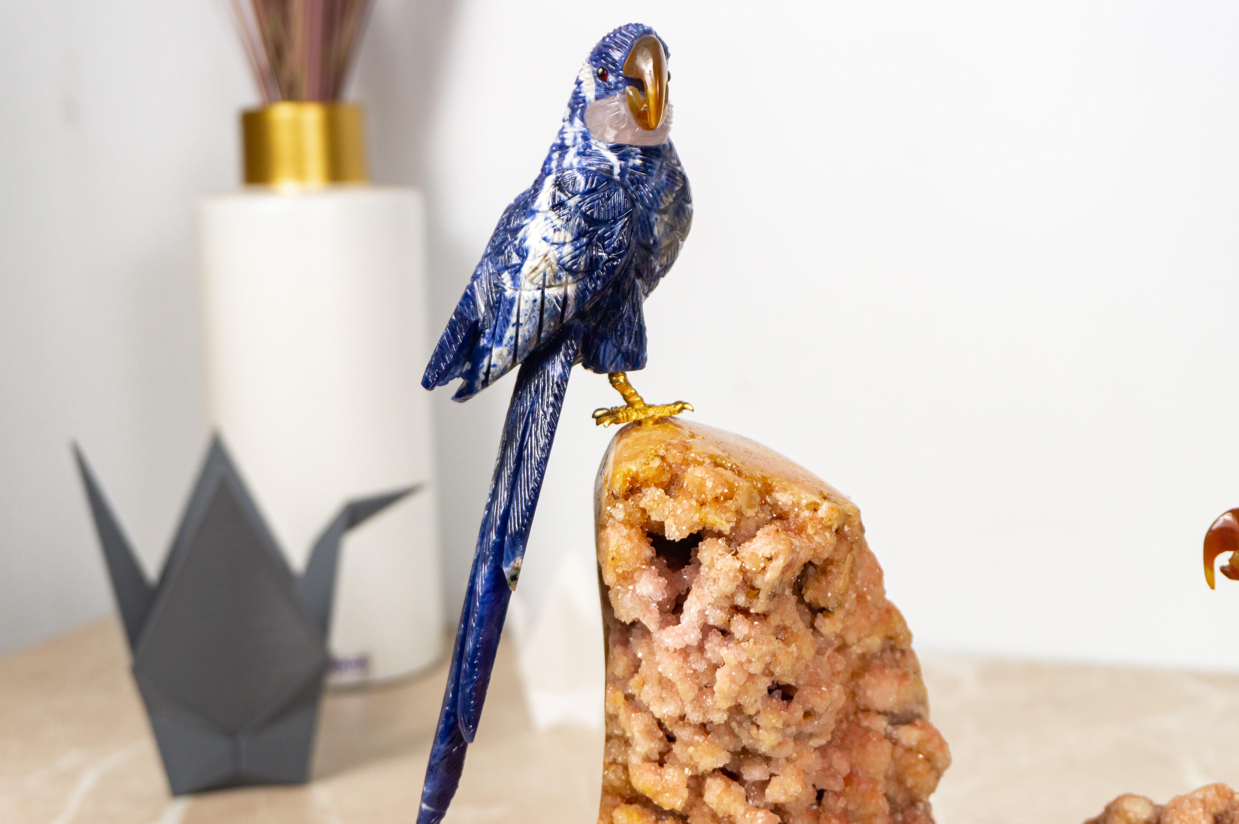 Couple of Parrots Sculpture by Renowned Carver Venturini - Blue and Rose Parrots For Sale 4