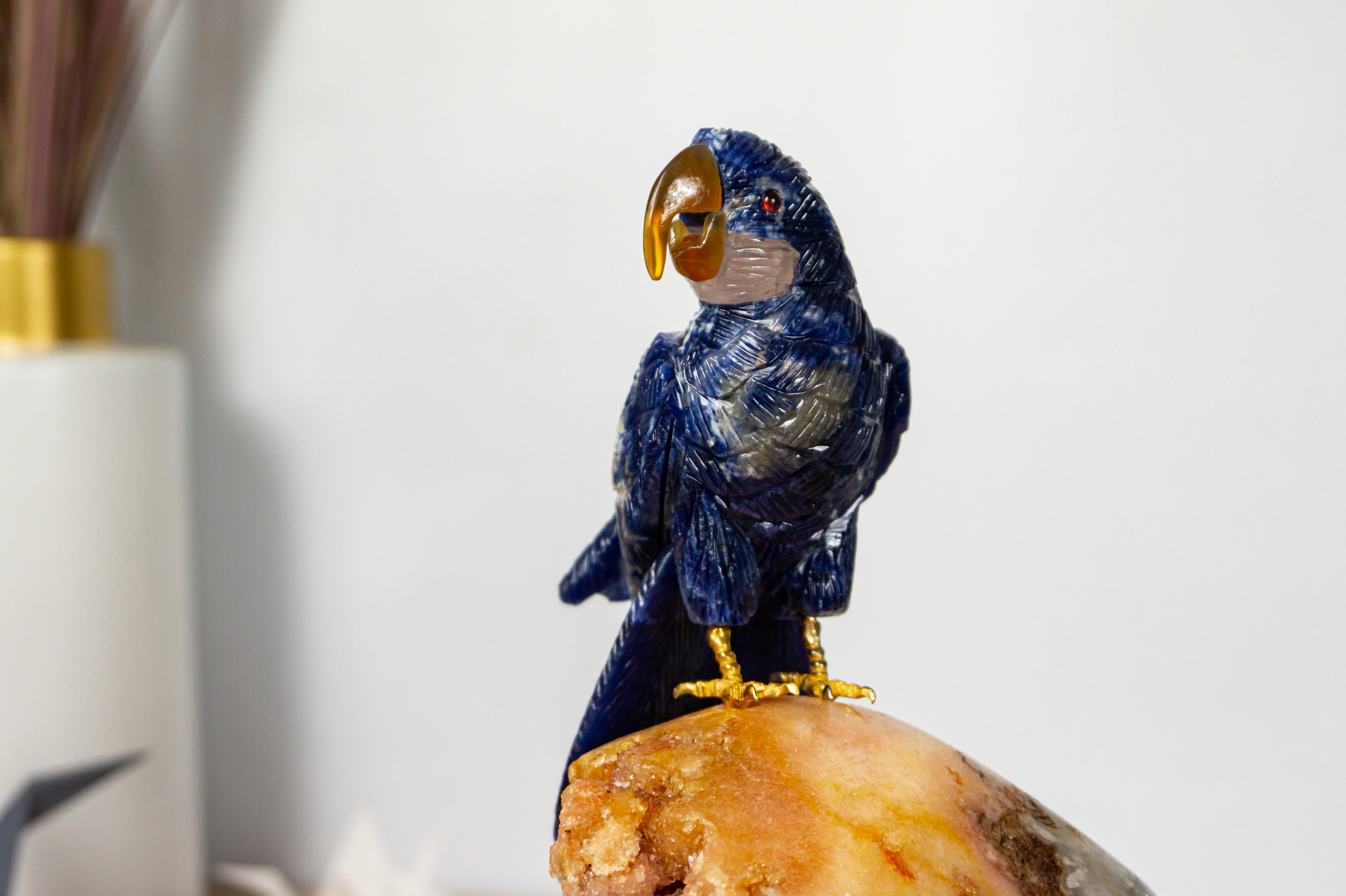 Paar Papageien-Skulptur des renommierten Schnitzers Venturini - Blaue und rote Papageien im Zustand „Neu“ im Angebot in Ametista Do Sul, BR