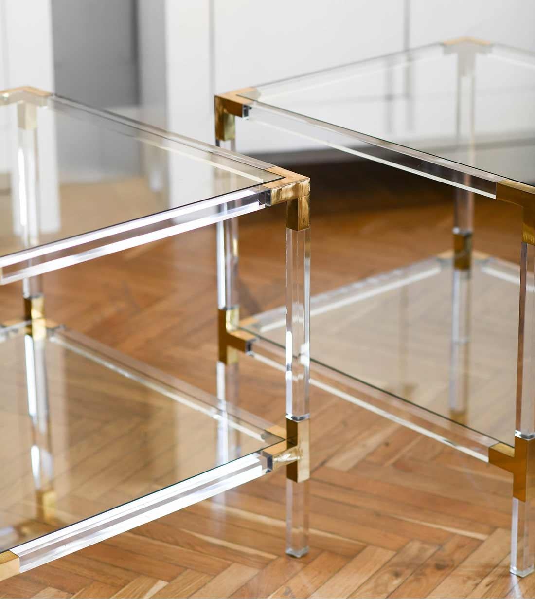 Italian Couple of Plexi Coffee Tables with Brass Details and Crystal Top, 1980 For Sale