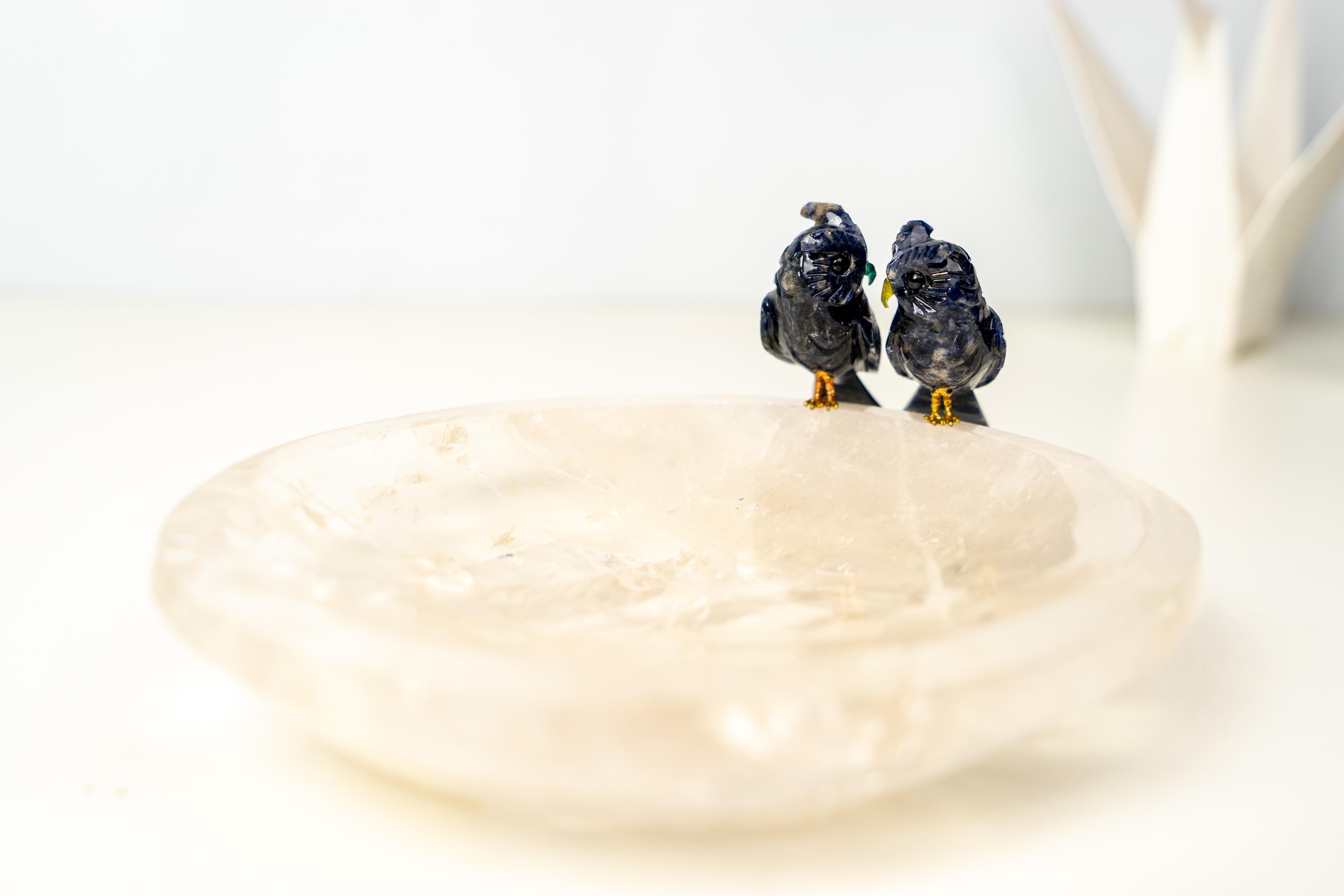 Couple de hiboux en cristal de Sodalite sur un bol en quartz clair en vente 3