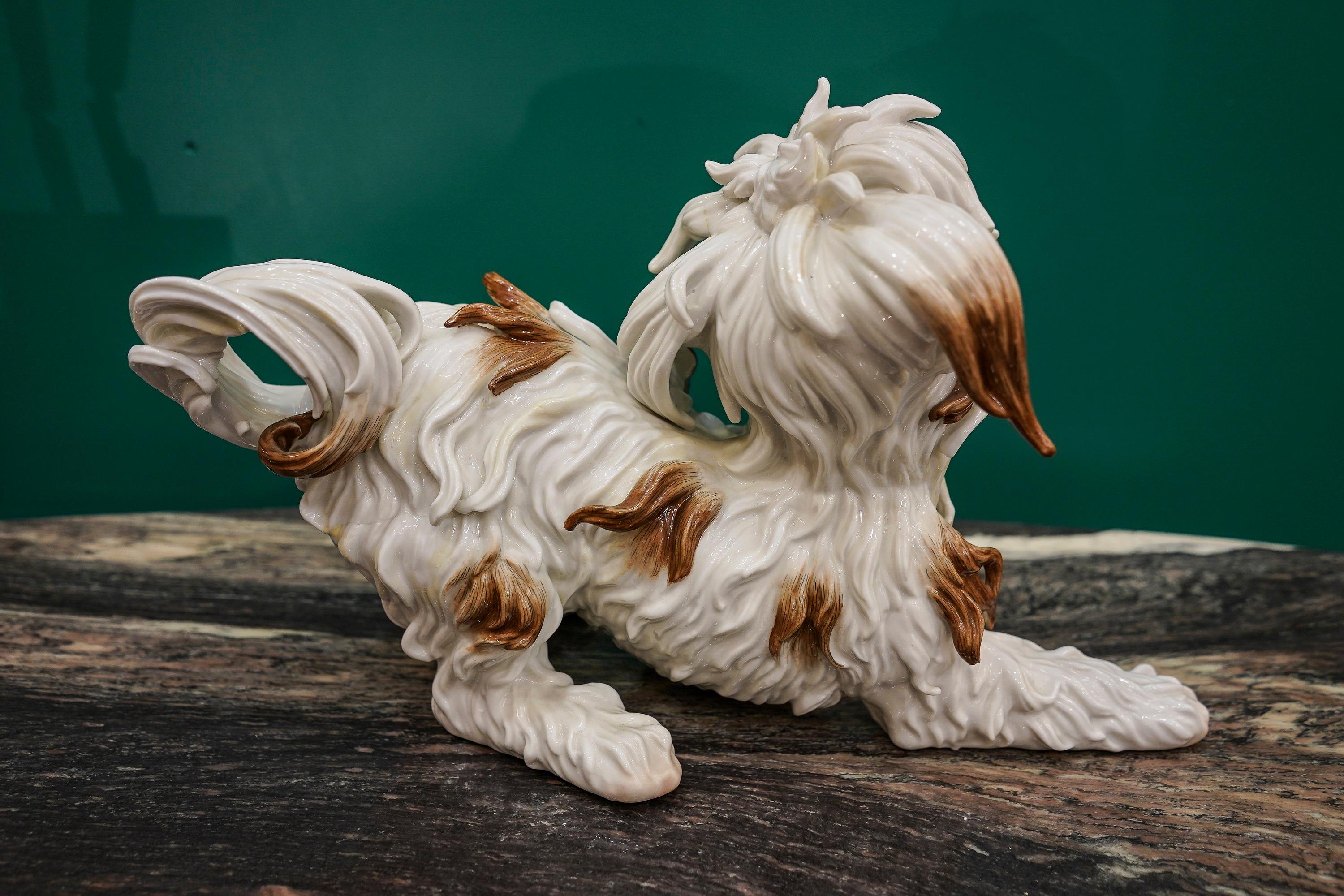 Couple of White Spanish Algora Porcelain Playing Dogs, Midcentury 9