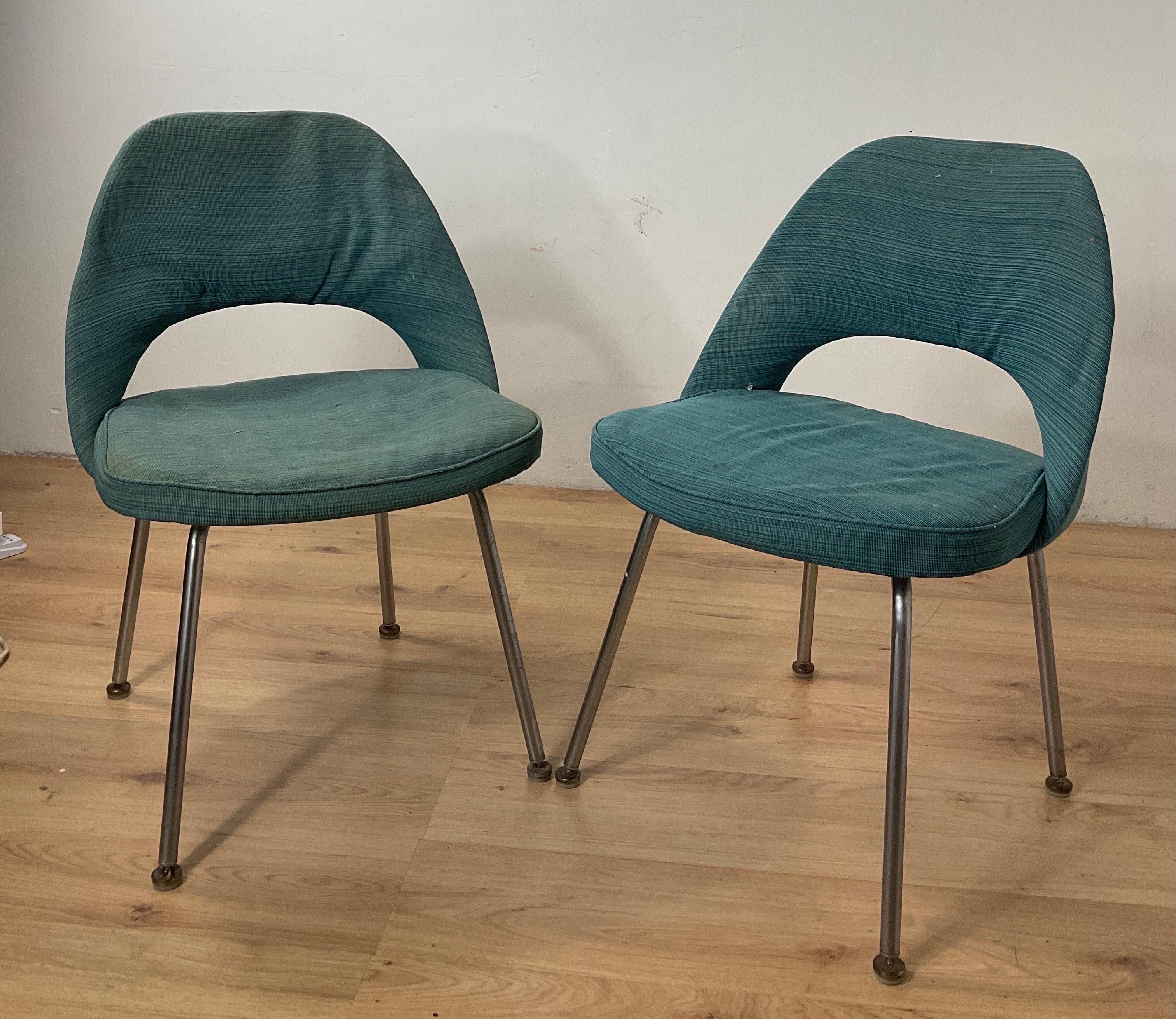 Mid-20th Century Couple Saarinen Conference Chair, Steel Legs For Sale