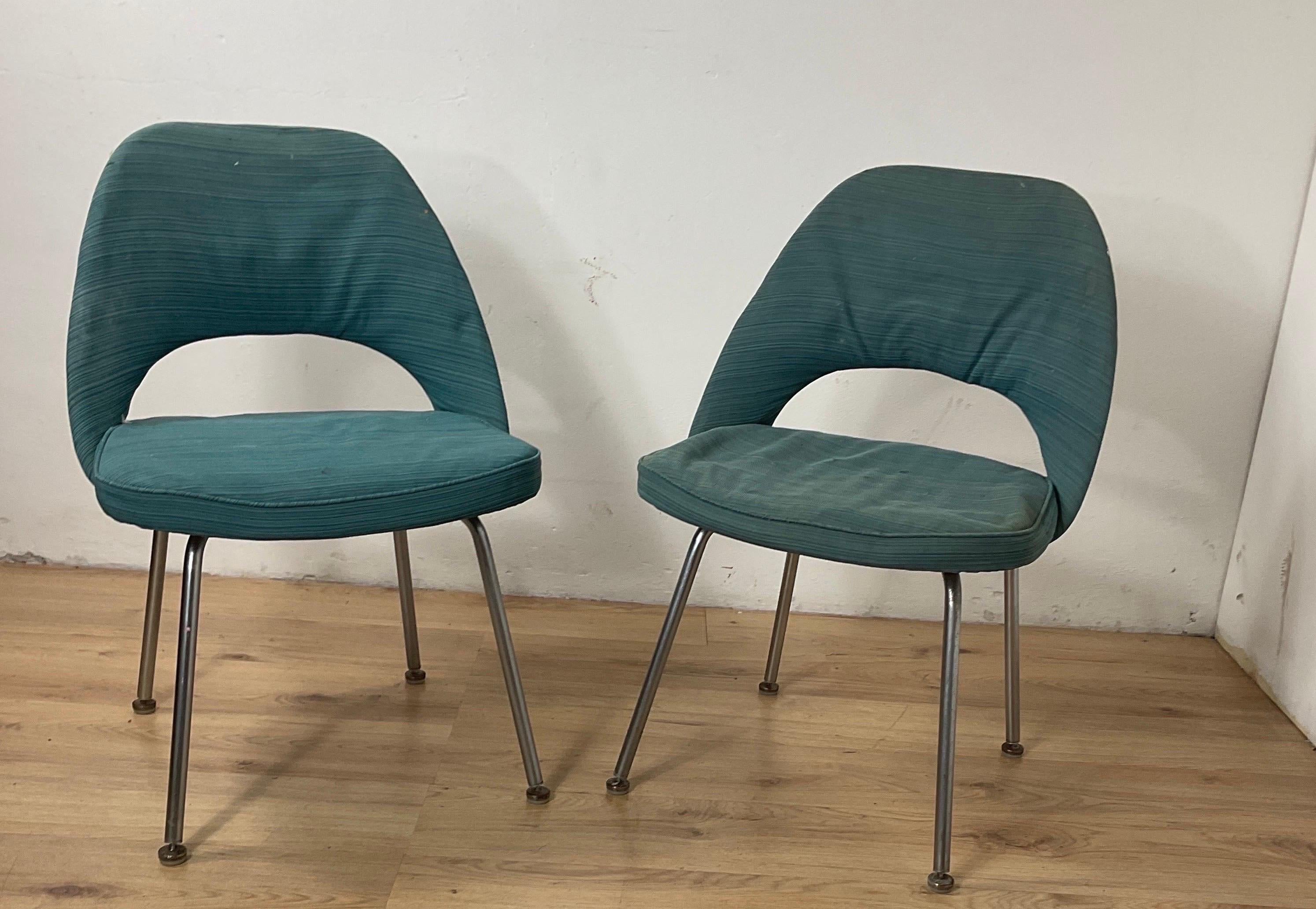 Couple Saarinen Conference Chair, Steel Legs For Sale 1