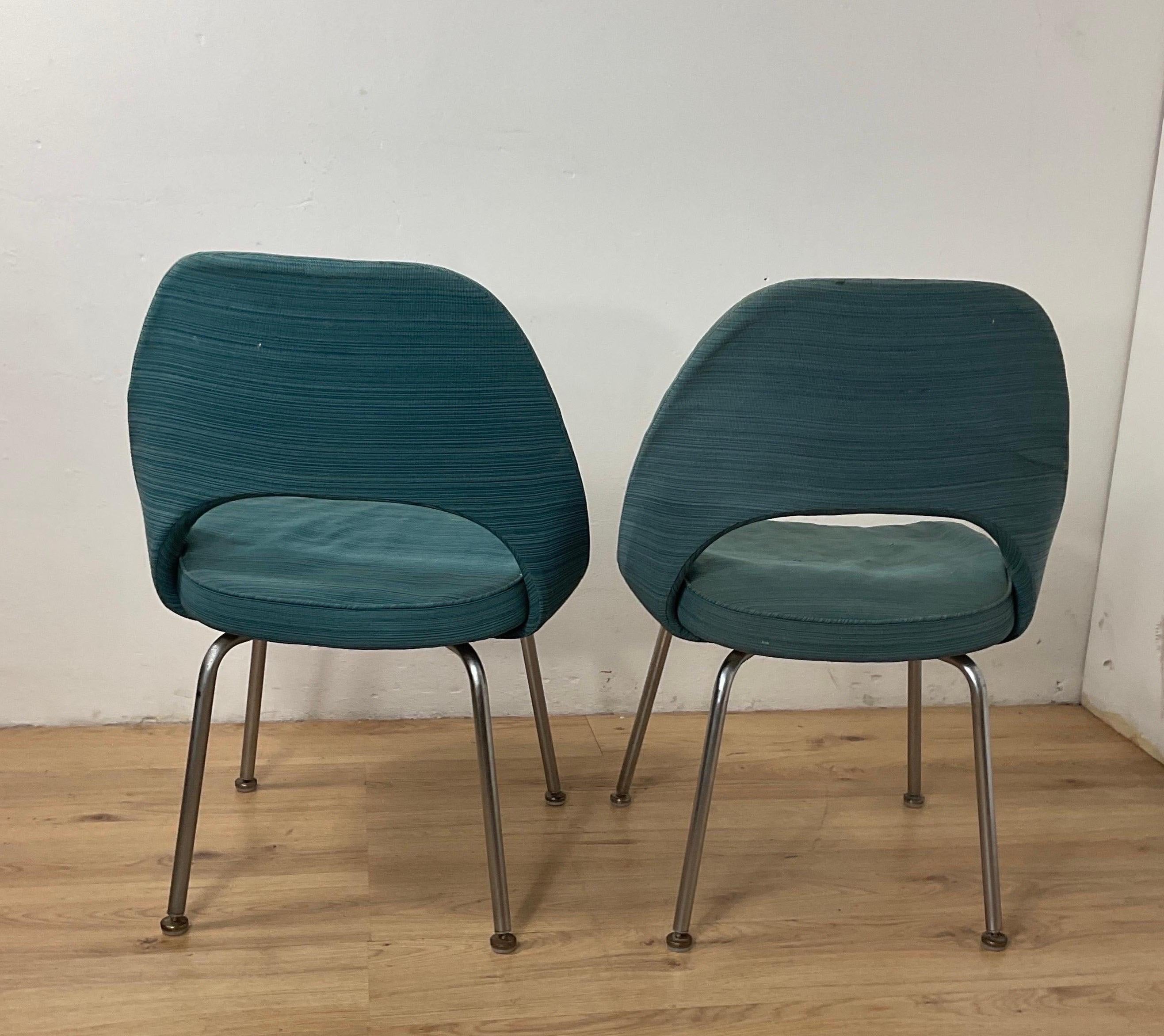 Couple Saarinen Conference Chair, Steel Legs For Sale 4