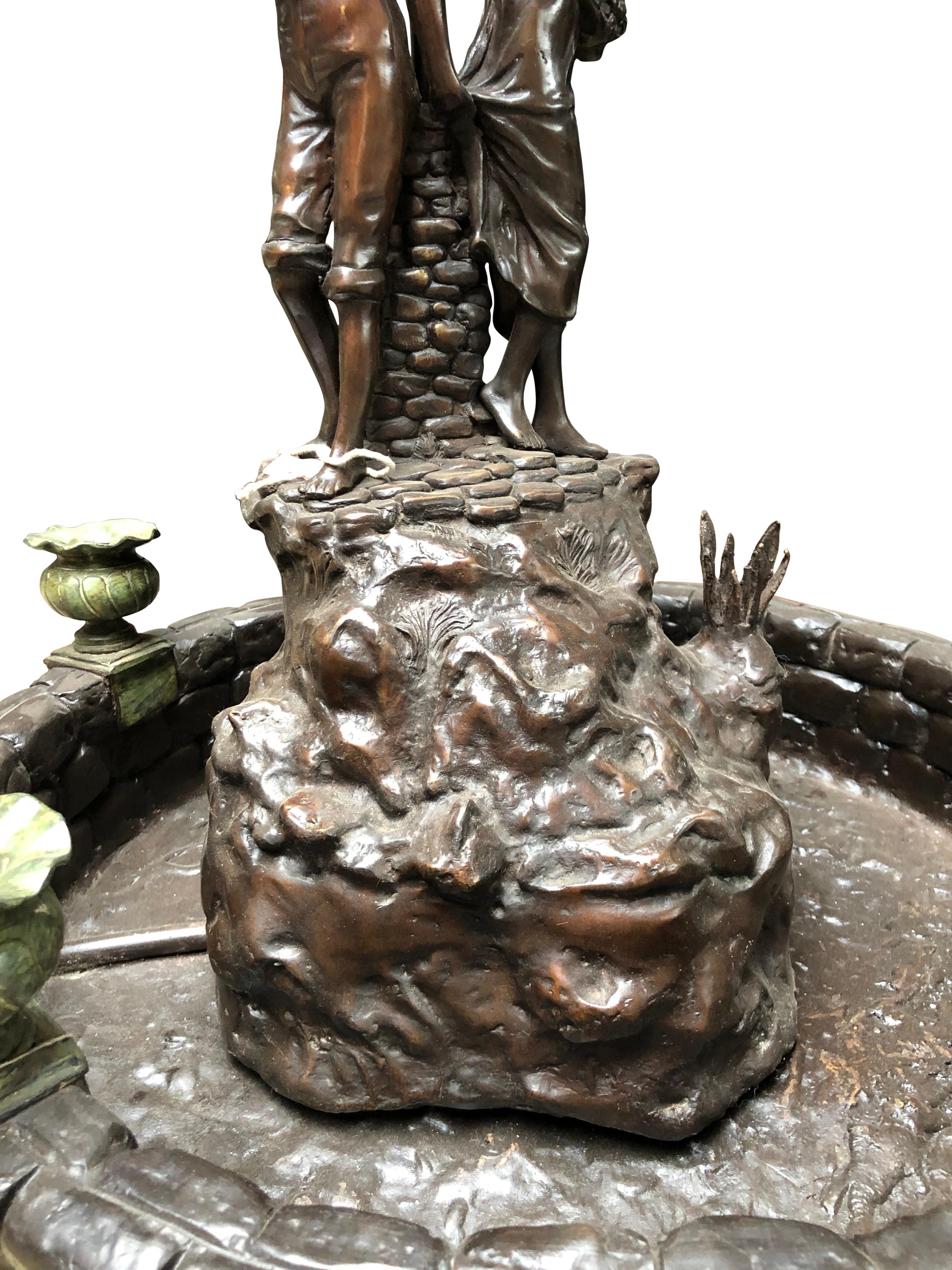 Couple With Umbrella, Bronze Fountain, 20th Century For Sale 1