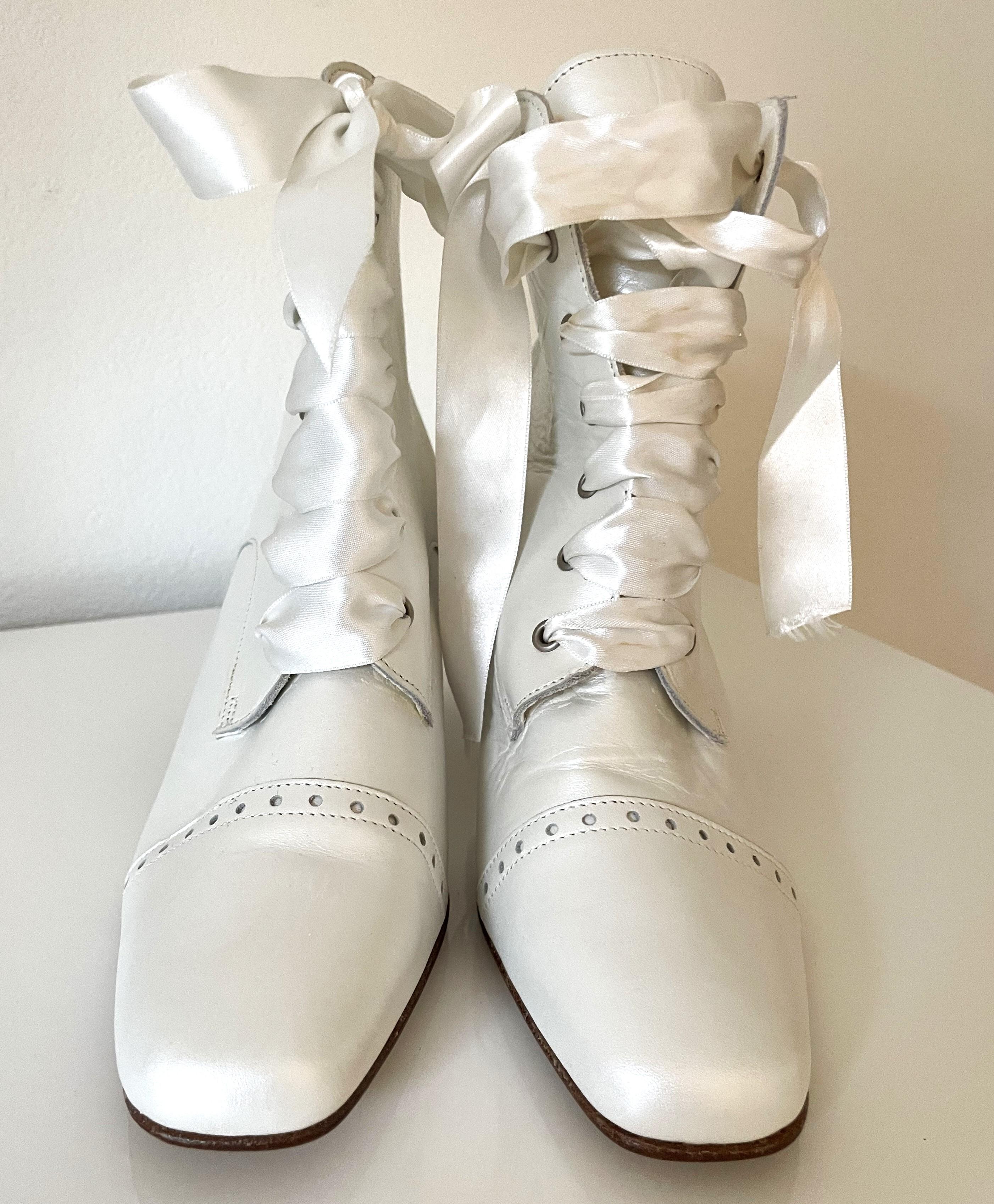 Courman Paris Bridal Shoes Boots White Leather 90s In Fair Condition For Sale In 'S-HERTOGENBOSCH, NL