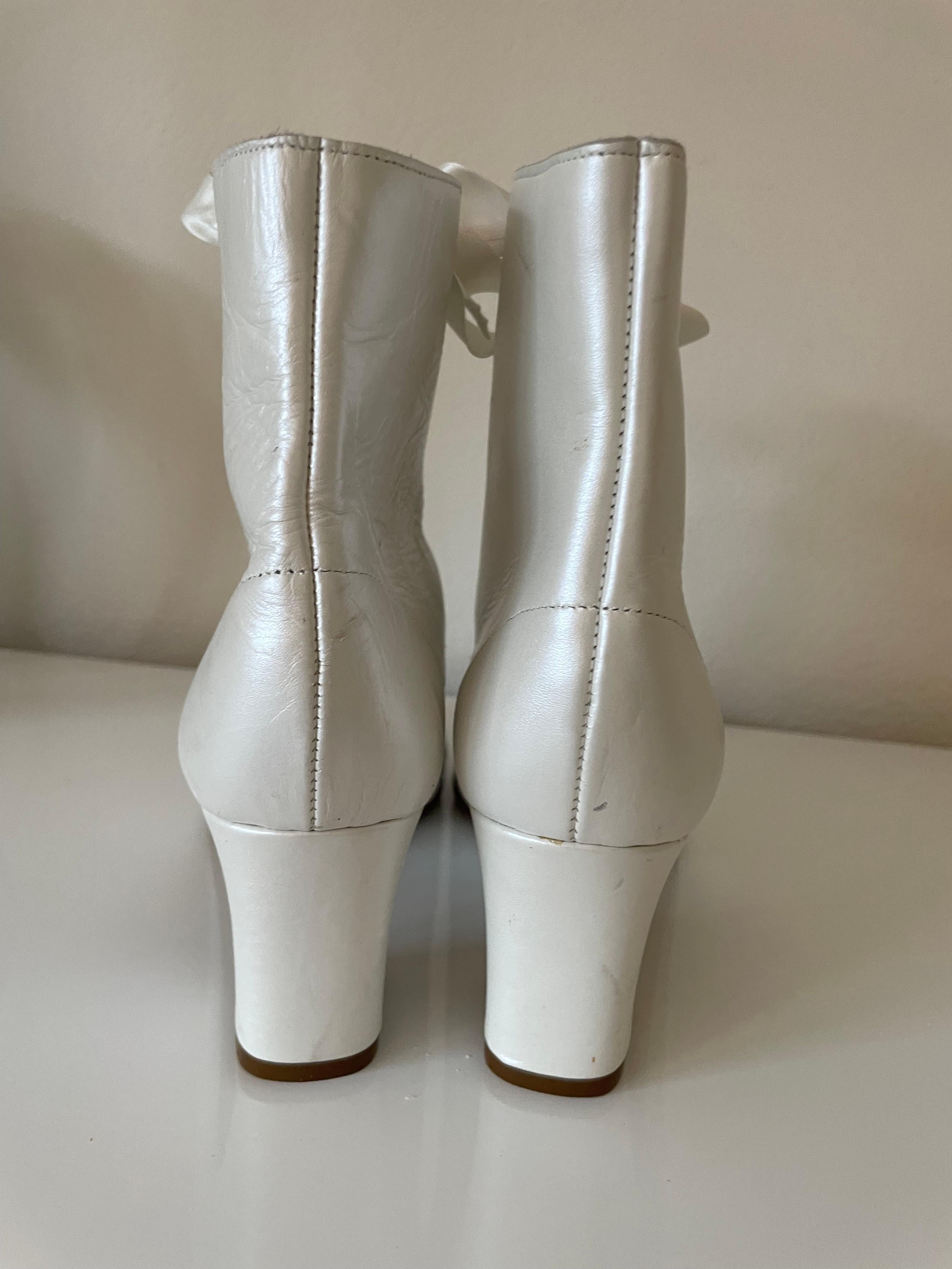 Courman Paris Bridal Shoes Boots White Leather 90s For Sale 3