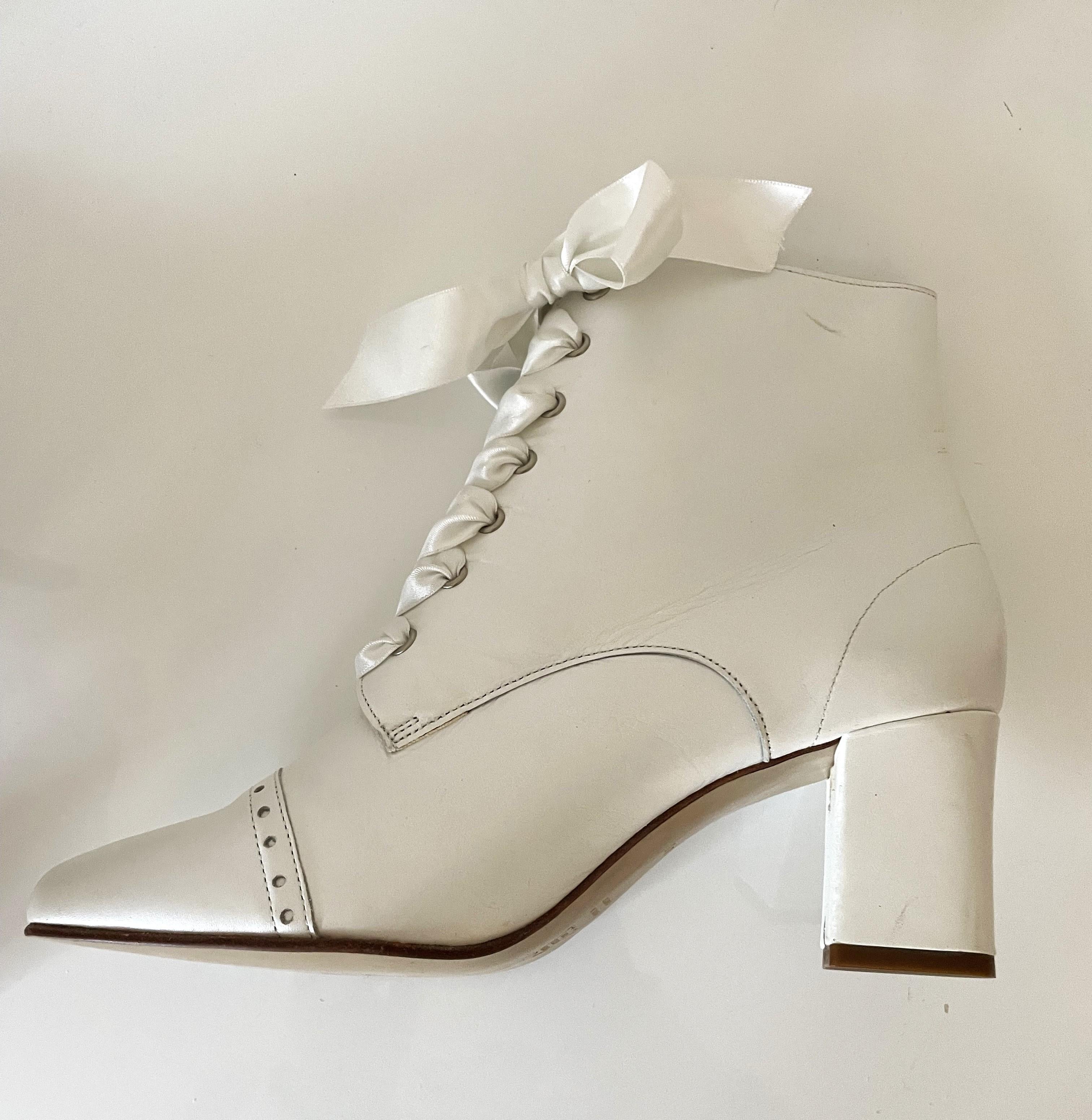 Courman Paris Bridal Shoes Boots White Leather 90s For Sale 5