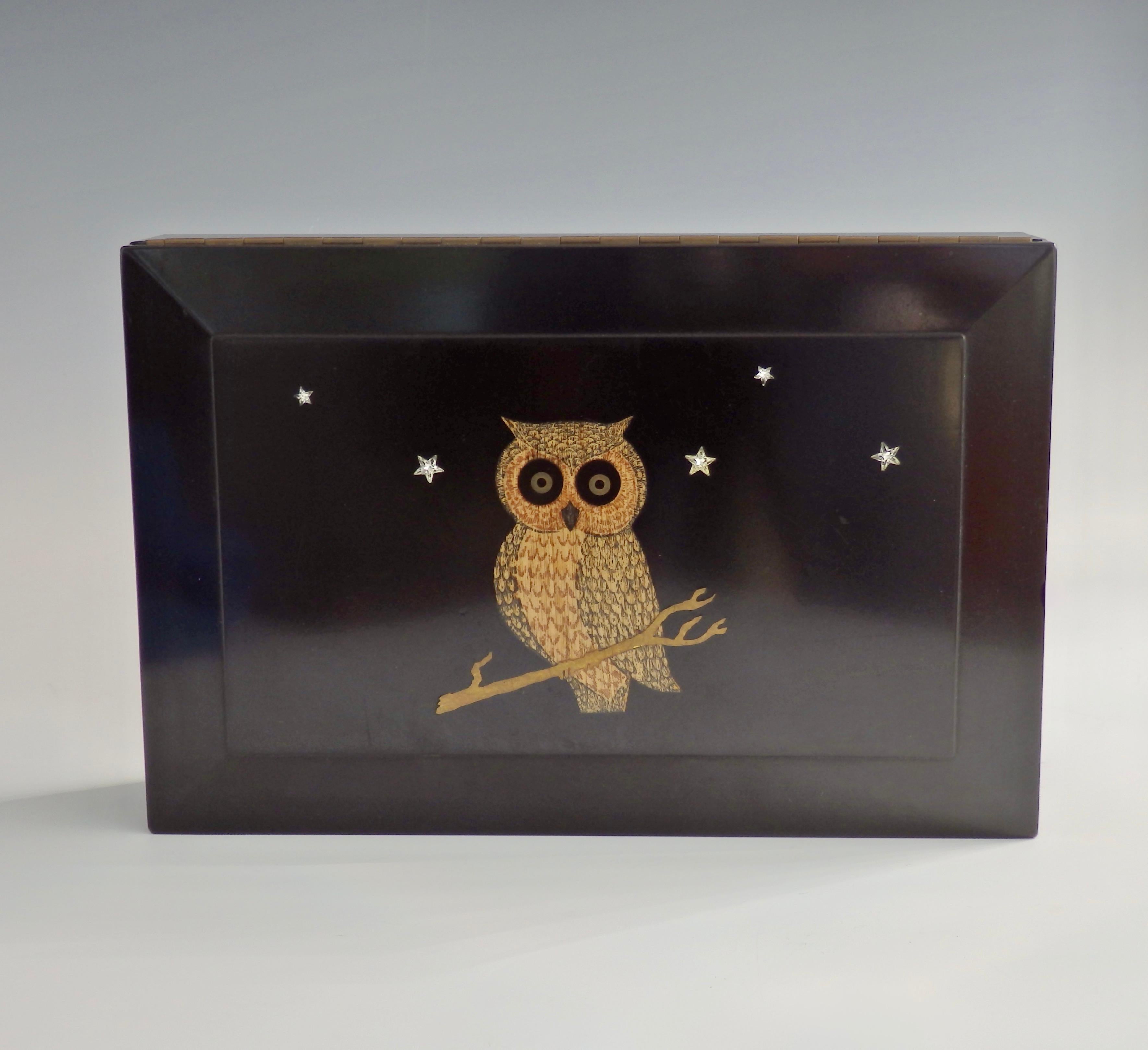Couroc of Monterey Hinged Bakelite Dresser Top Accessory Box with Owl Inlay 4