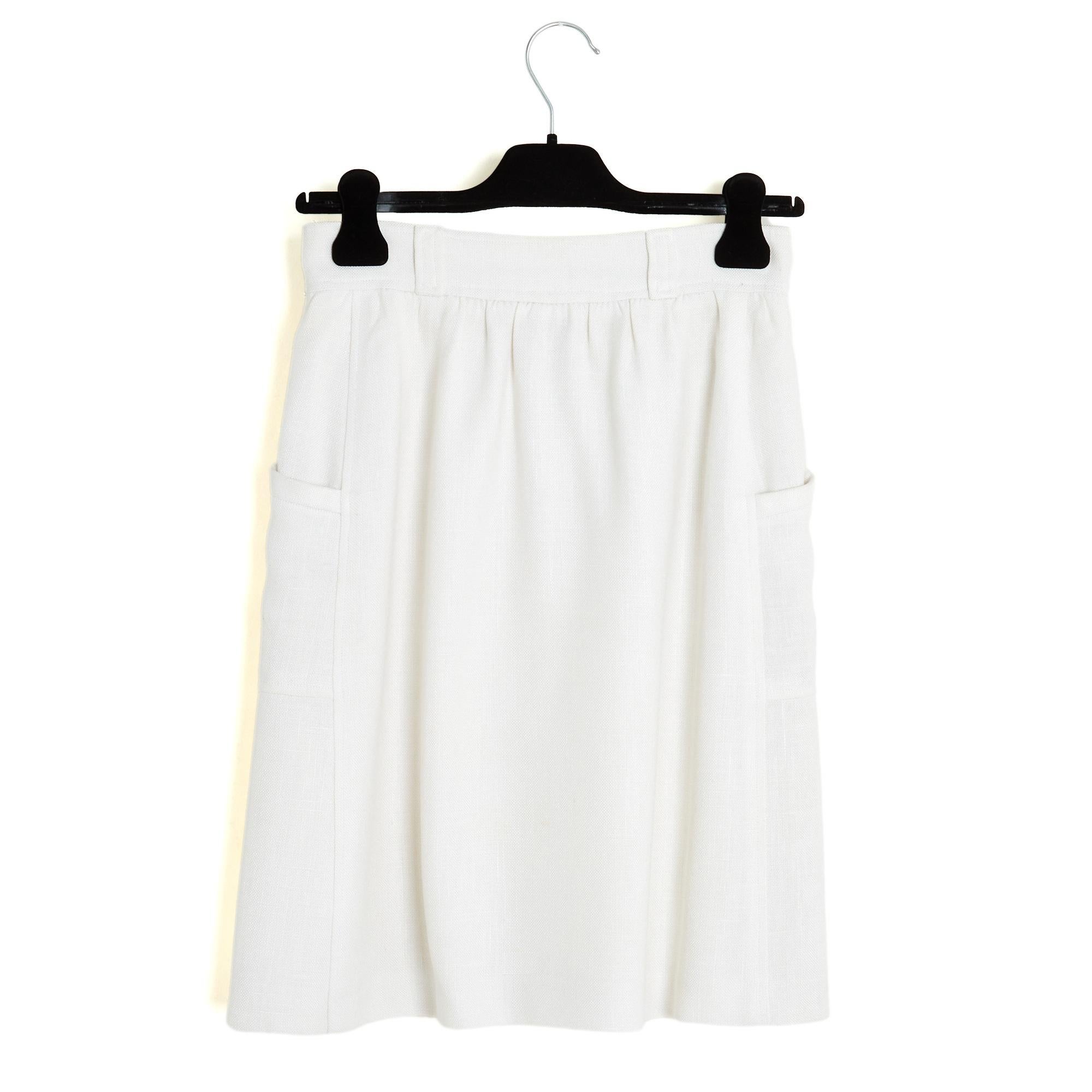 Courrèges 1970s Jupe Blanc FR36 White Rayon Straight Skirt UK8 US6 Courreges For Sale 1