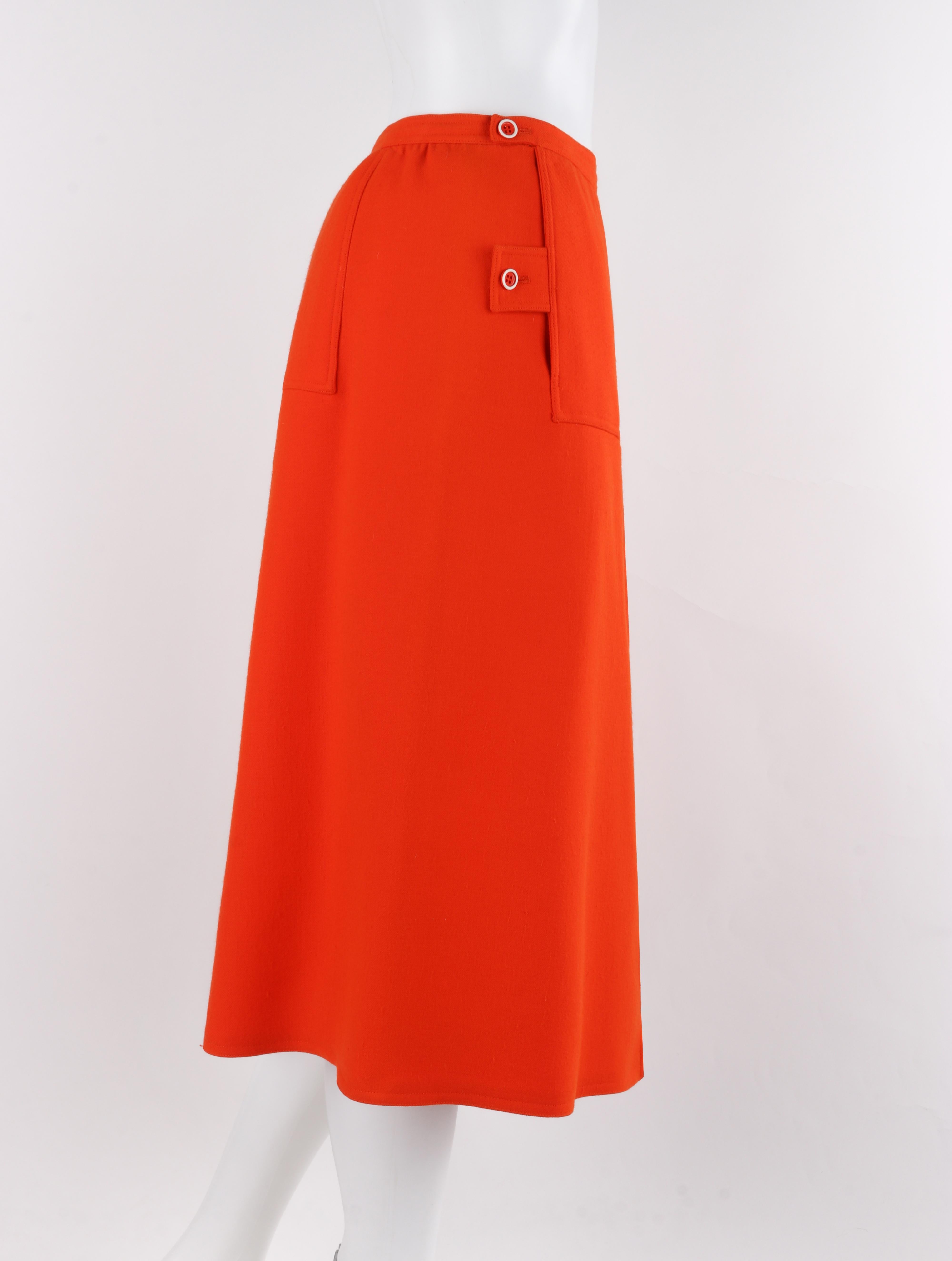 COURREGES c.1960's Vtg Orange Wolle A-Linie plissiert Knielang Knopf Rock Damen im Angebot