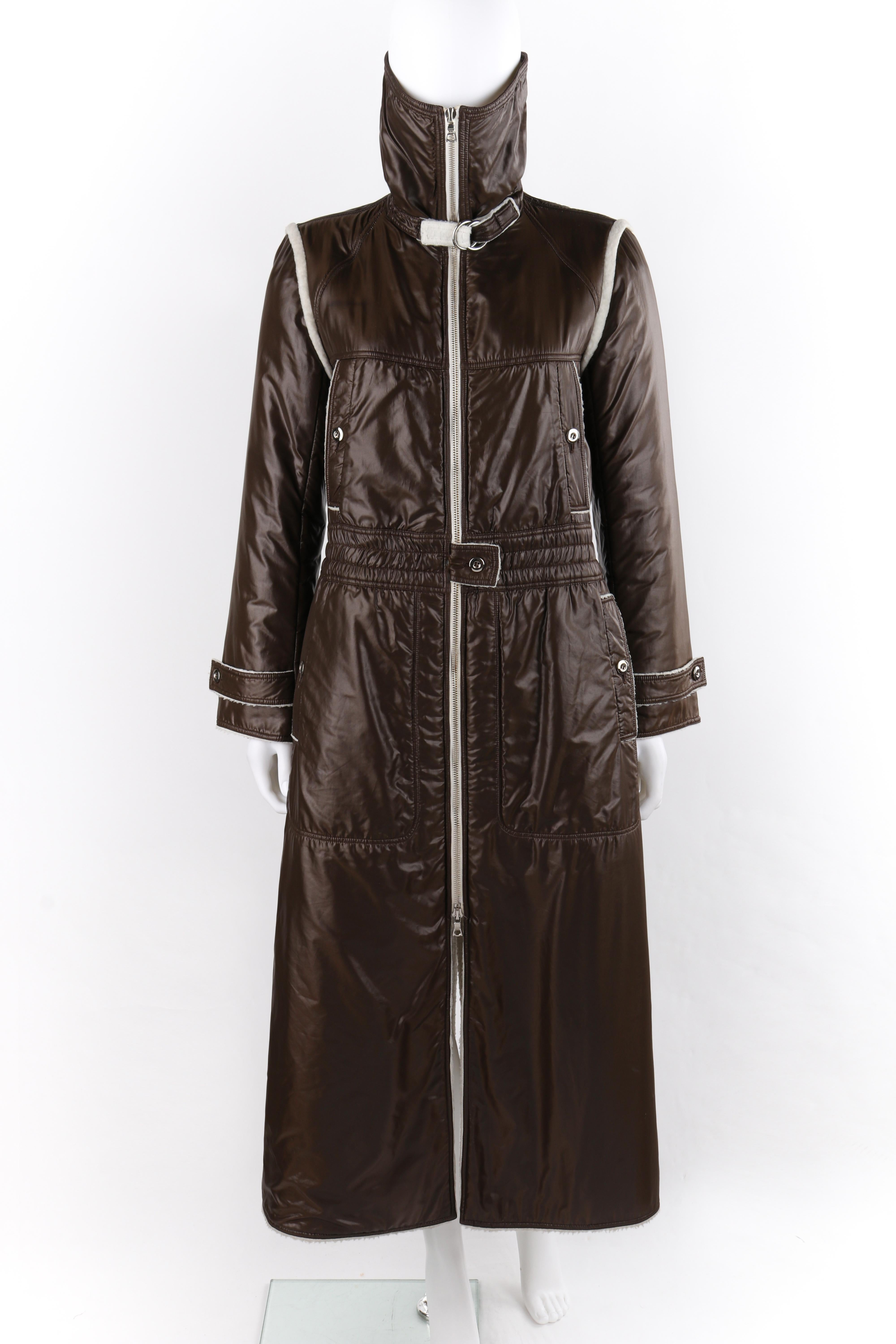 COURREGES c.1970’s Brown White Convertible Collar Full-Length Coat Jacket In Good Condition For Sale In Thiensville, WI