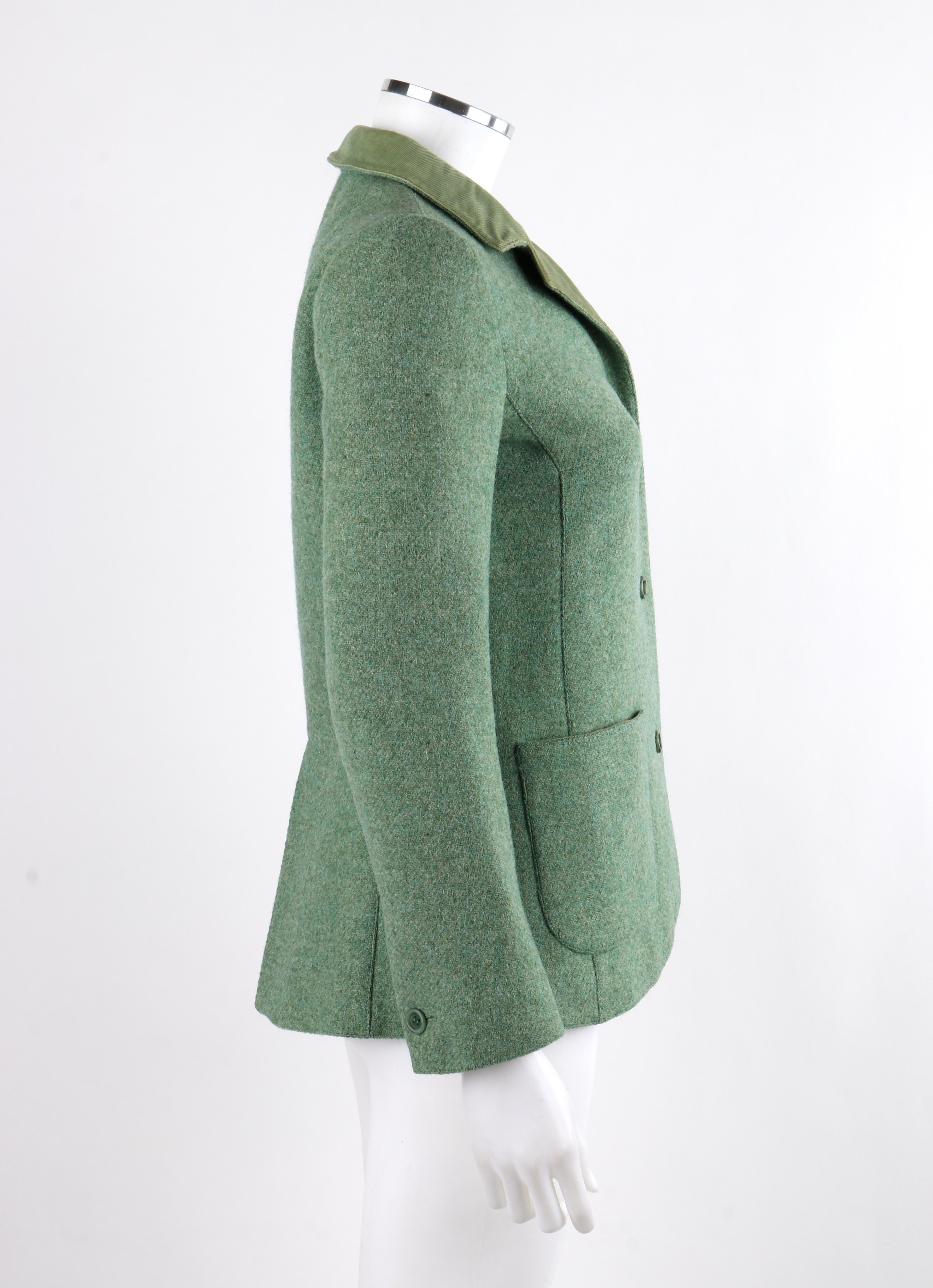 COURREGES c.1970's Chaqueta Blazer Verde de Pana de Lana y Mohair con Botones Delanteros en Bueno Estado en Thiensville, WI