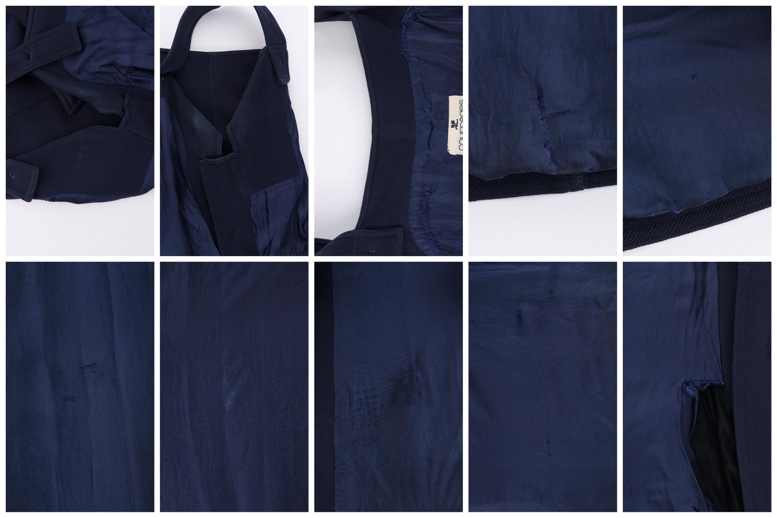 COURRÈGES - Robe pull sans manches à boutons et cravate cinch bleu marine, circa années 1970 en vente 7