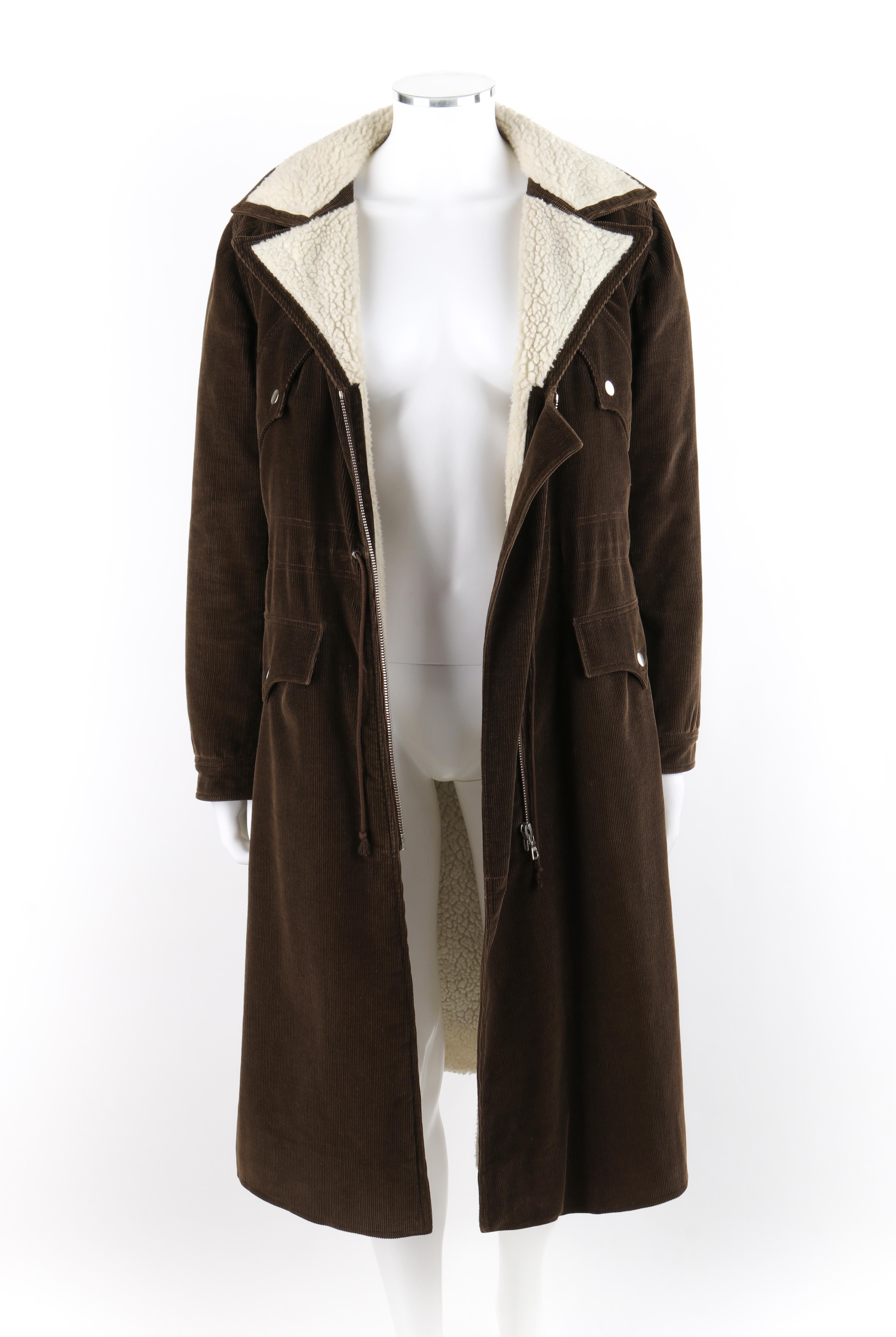 COURREGES Couture Future c.1970's Chaqueta larga de pana marrón con cintura ceñida en venta 3