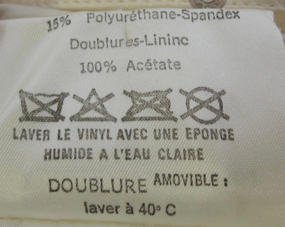 Courreges Iconic White Cropped Logo Jacket For Sale 7