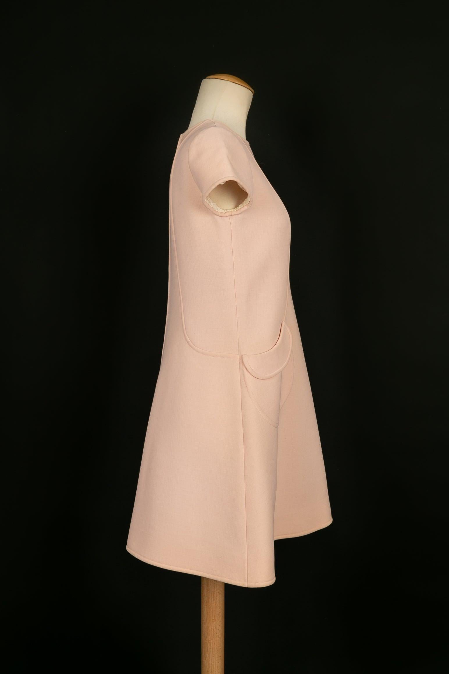 Courrèges Light Pink Dress in Trapeze Shape In Excellent Condition For Sale In SAINT-OUEN-SUR-SEINE, FR