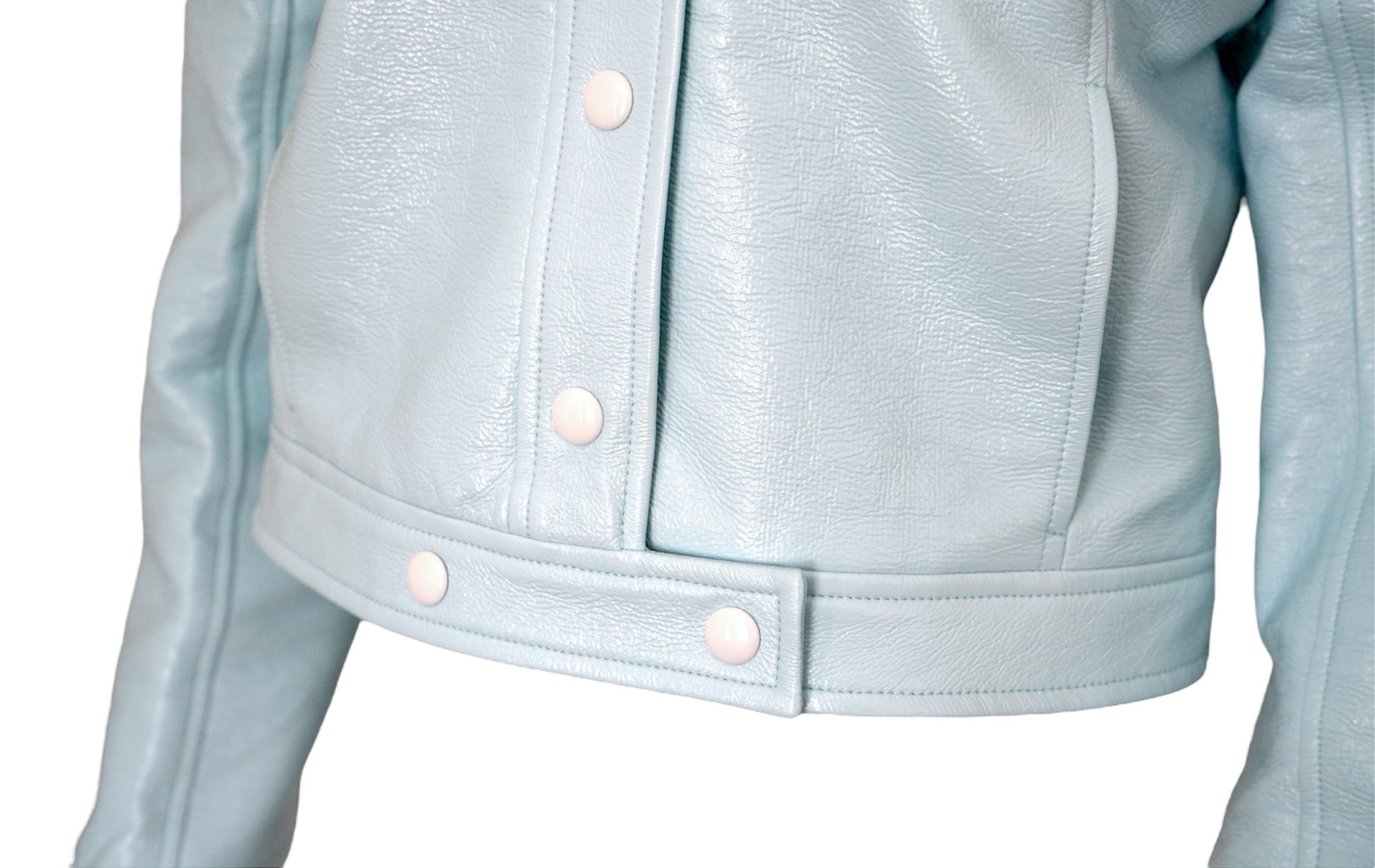 Courrèges Logo Cropped Blue Vinyl Buttoned Jacket sz 42 For Sale 3