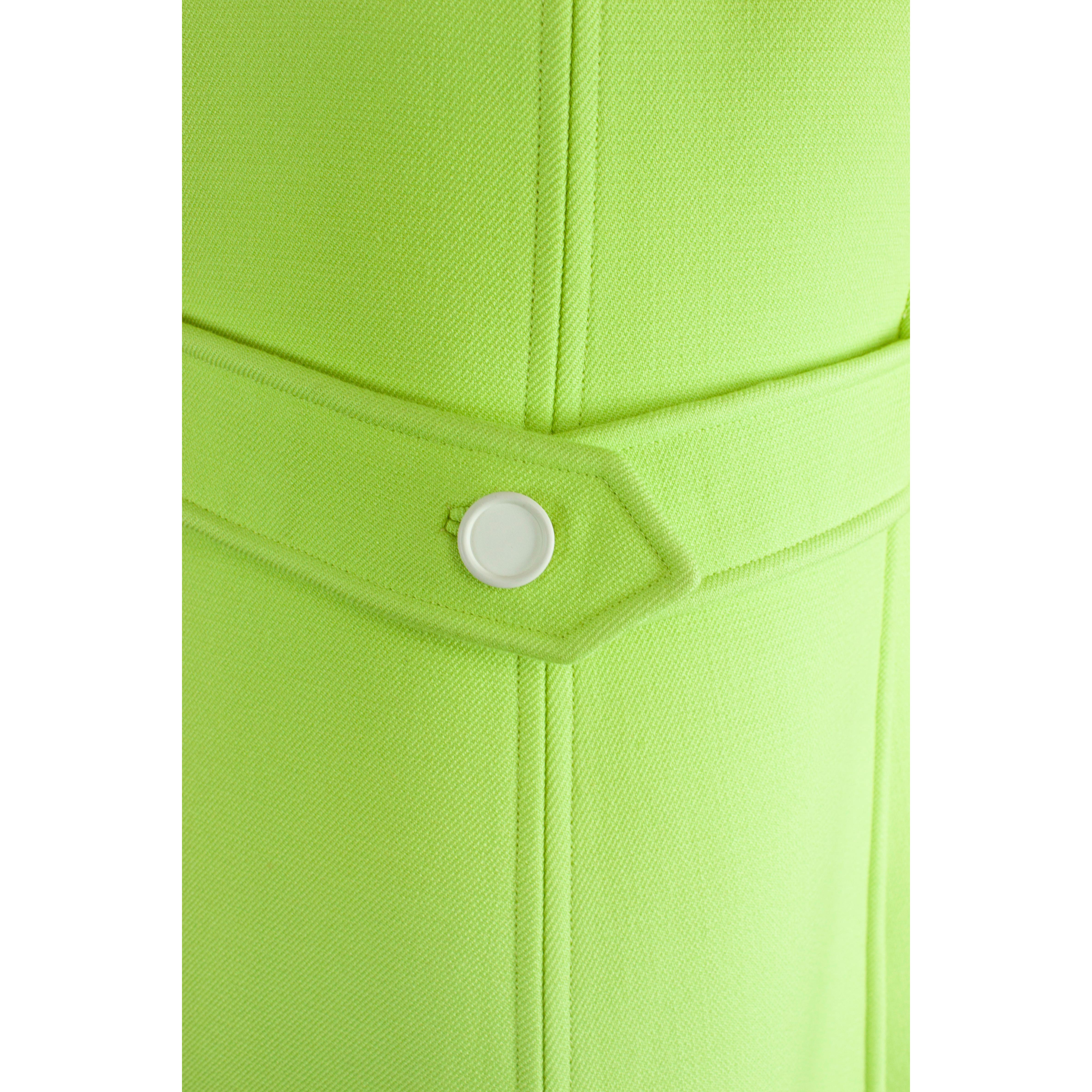 Courrèges numbered lime green and ivory wool dress. circa 1965  For Sale 4