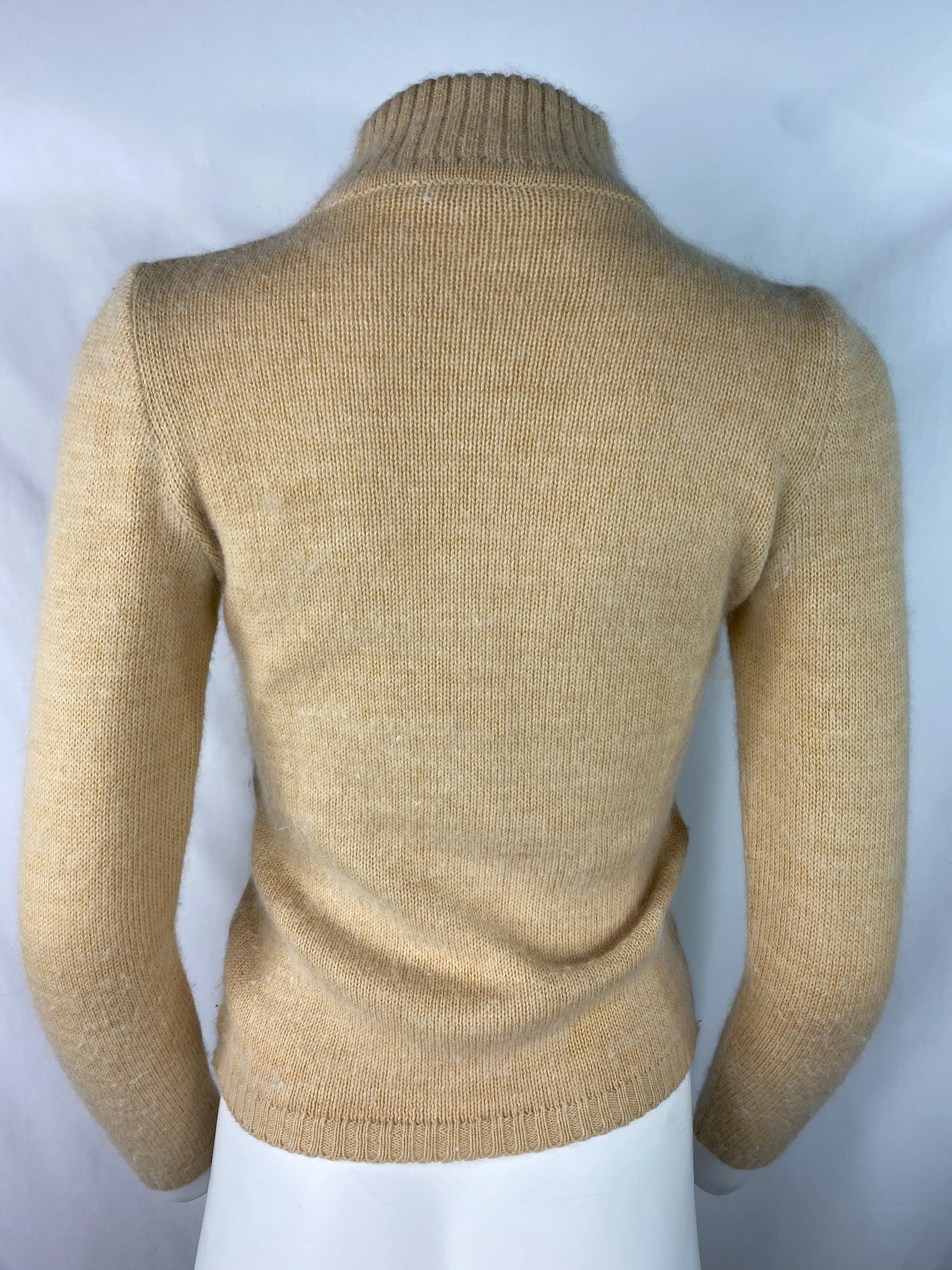 Courreges Paris Beige Knit Wool Sweater, Size 0 In Good Condition For Sale In Beverly Hills, CA