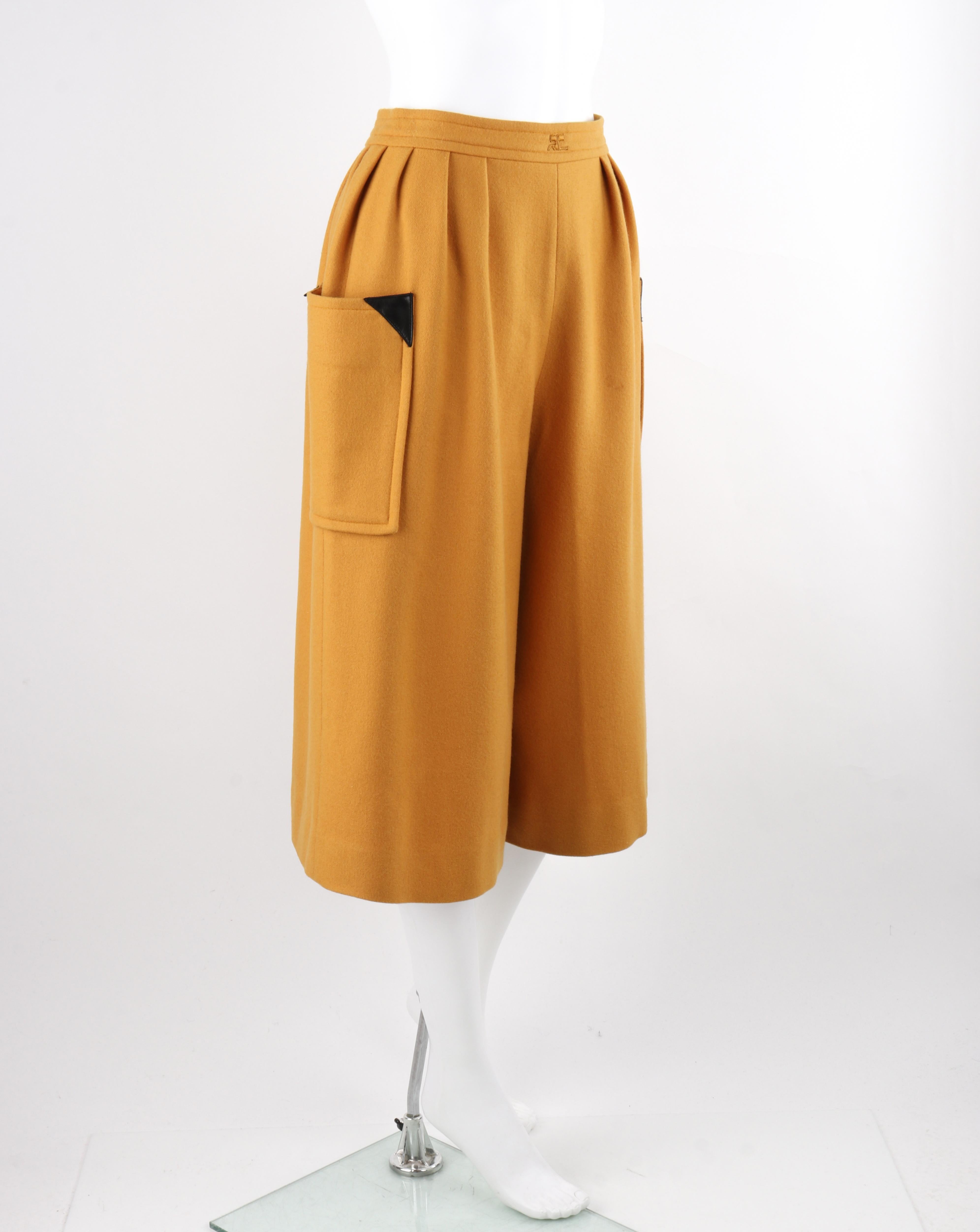 COURREGES PARIS c.1980's Vtg Yellow Wool Cashmere Pleated Wide Leg Capri Pants In Good Condition In Thiensville, WI