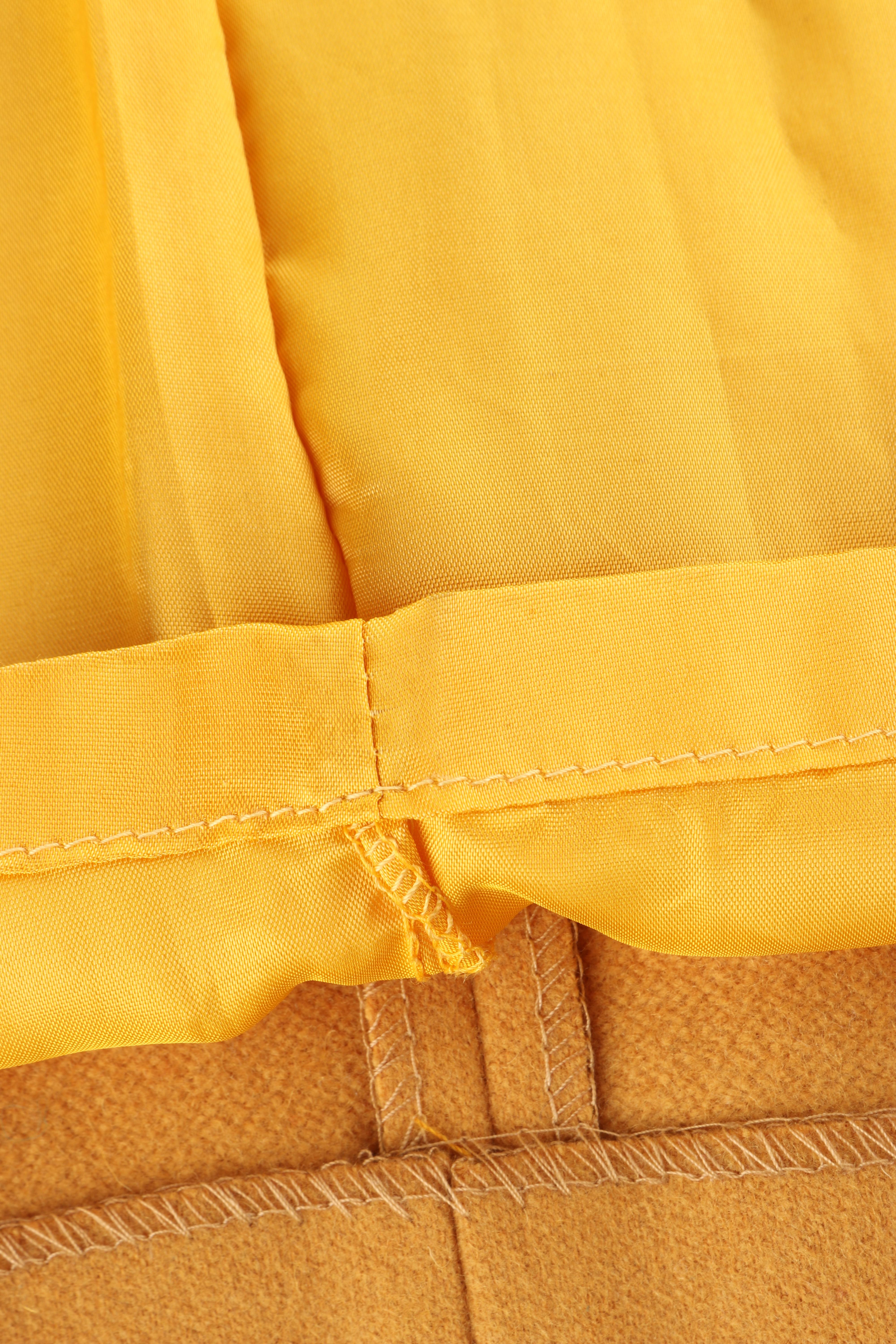 COURREGES PARIS c.1980's Vtg Yellow Wool Cashmere Pleated Wide Leg Capri Pants 4