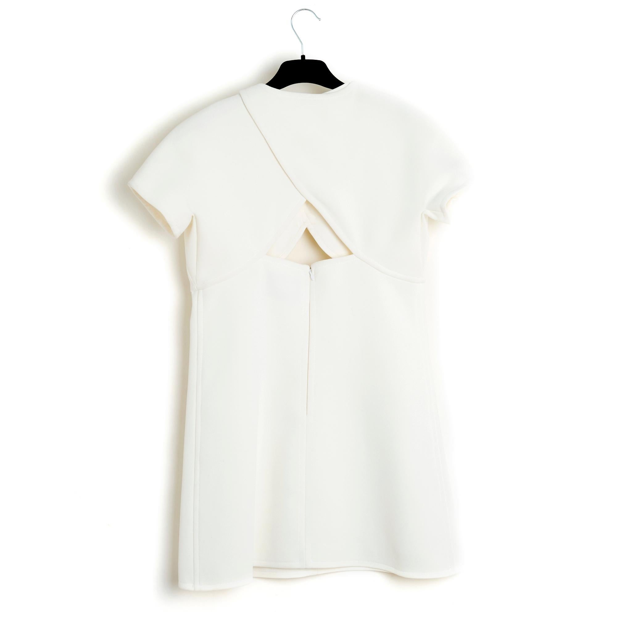 Women's Courreges Robe FR42 Ecru Wool A Line Cut Out Dress US12 For Sale