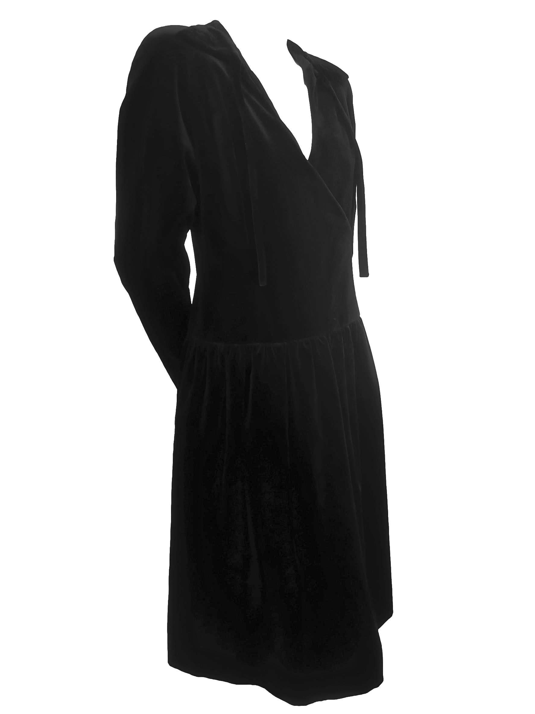 Courreges Velvet Net and Applique Back Dress For Sale 11