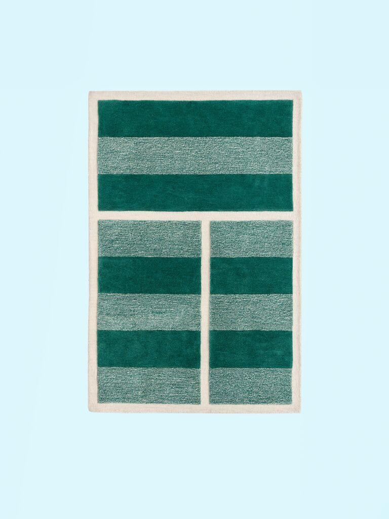 „Court Series“ Gras-Teppich von Pieces, moderner handgetufteter, sportlicher Teppich mit Streifen (Indisch) im Angebot