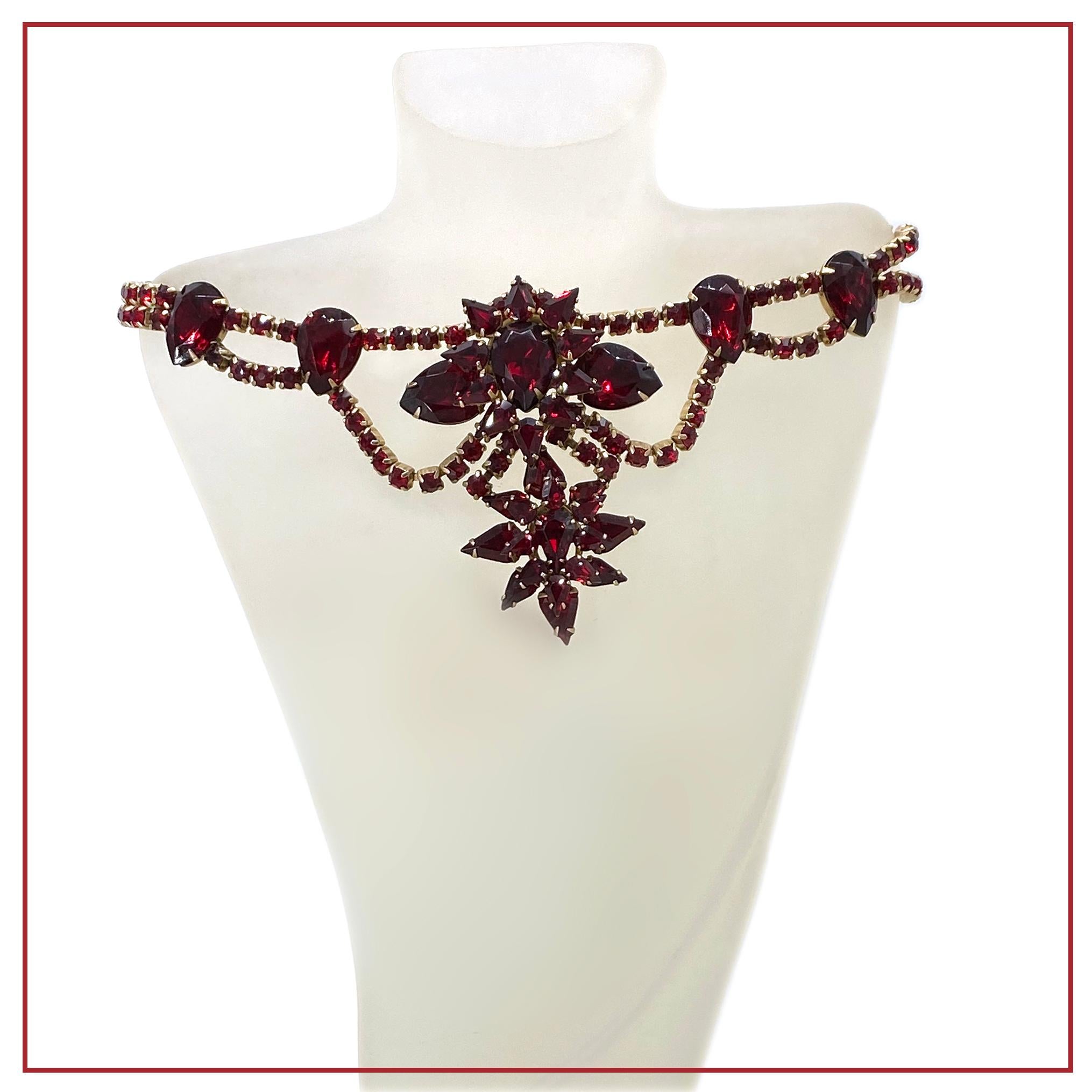 Vintage Court Style Rubinrot Strass Halskette im Zustand „Gut“ im Angebot in Atlanta, GA
