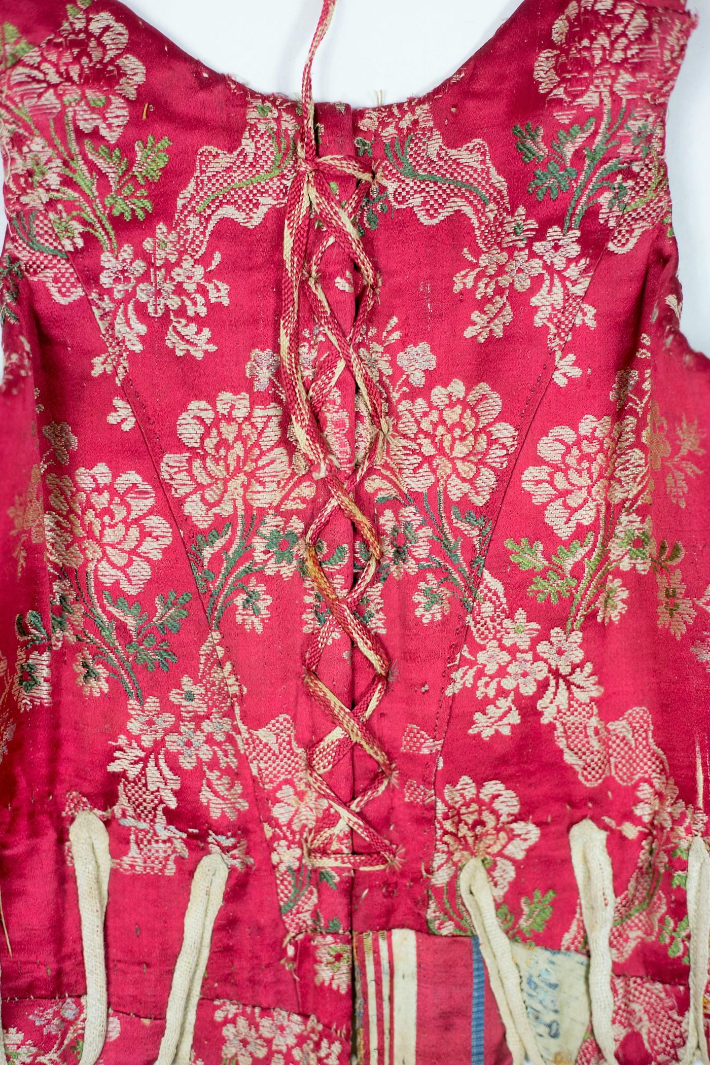 Court whalebone Formal Silk Bodice - France Circa 1730/1750 In Good Condition In Toulon, FR
