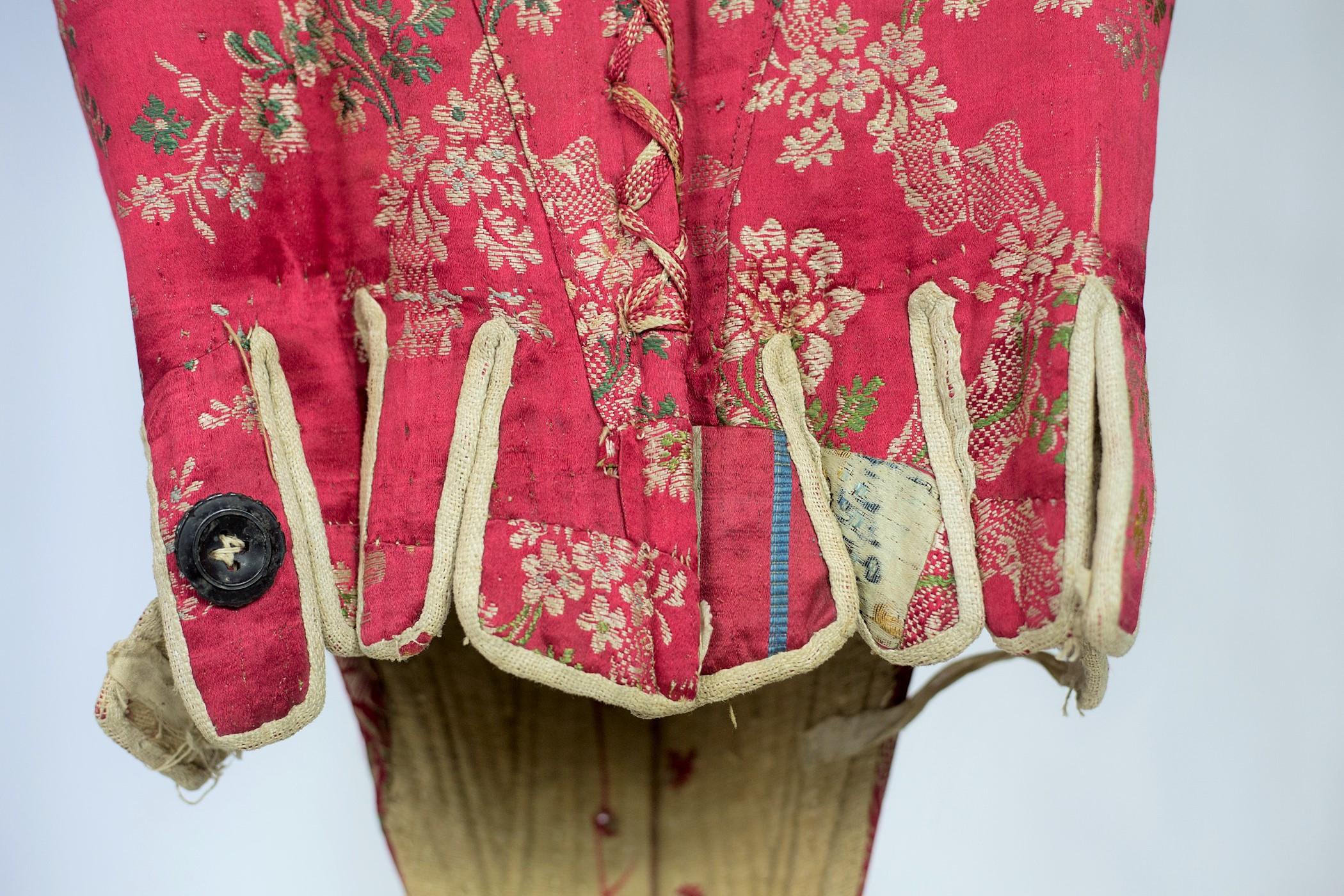 Court whalebone Formal Silk Bodice - France Circa 1730/1750 1