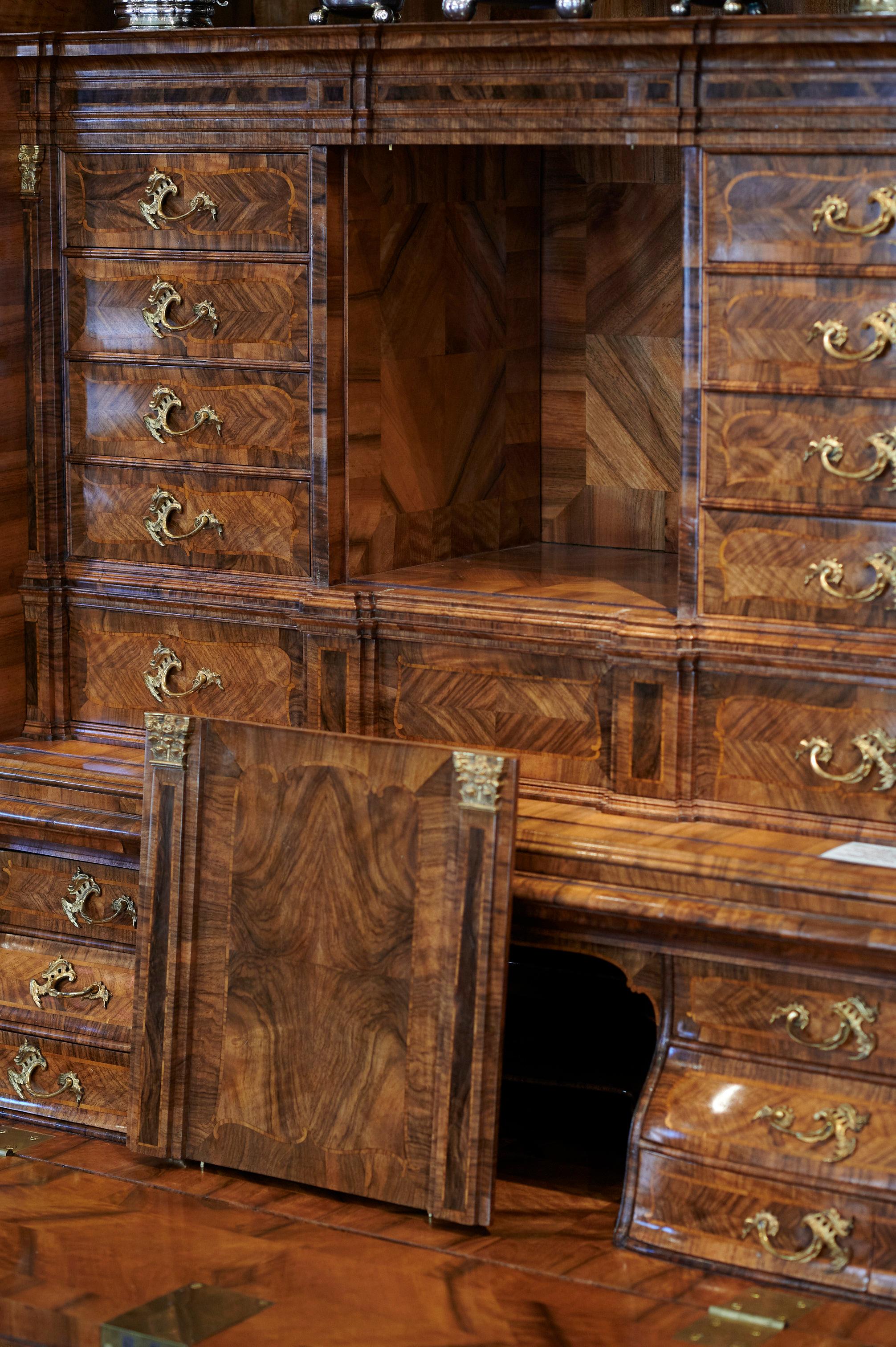 Baroque Armoire à écrire avec couronne, Michael Kimmel, 18e siècle, Allemagne en vente