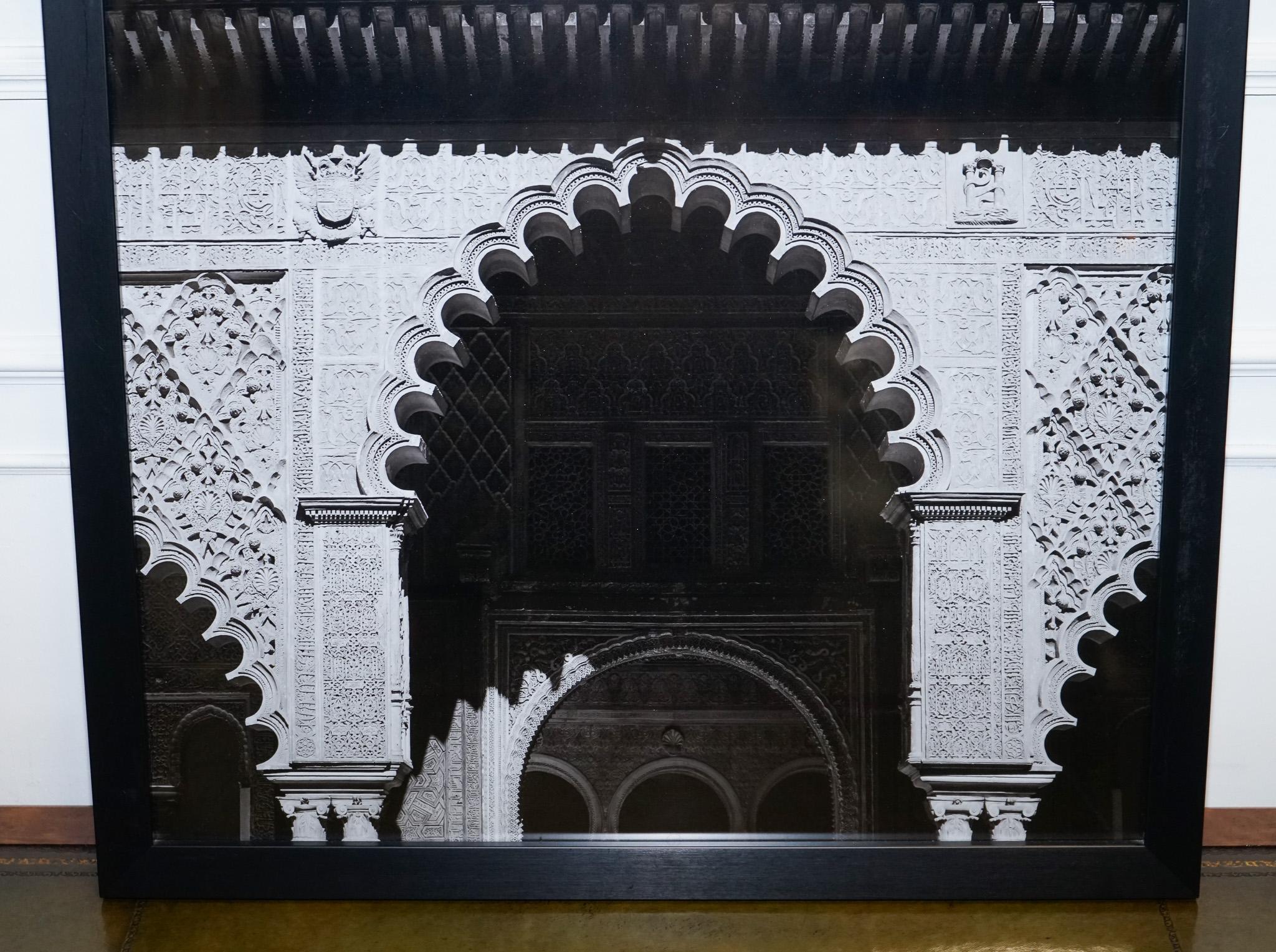 COURTYARD OF THE MAIDENS IN THE Real ALCAZAR IN SEVILLE PICTURE PRiNT ON FRAME (Handgefertigt) im Angebot