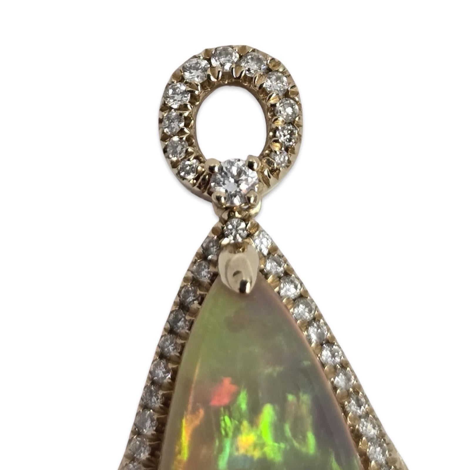 Donna Ciondolo Couture 14K in opale di fuoco etiope con smeraldo e diamanti 1,05ct in vendita