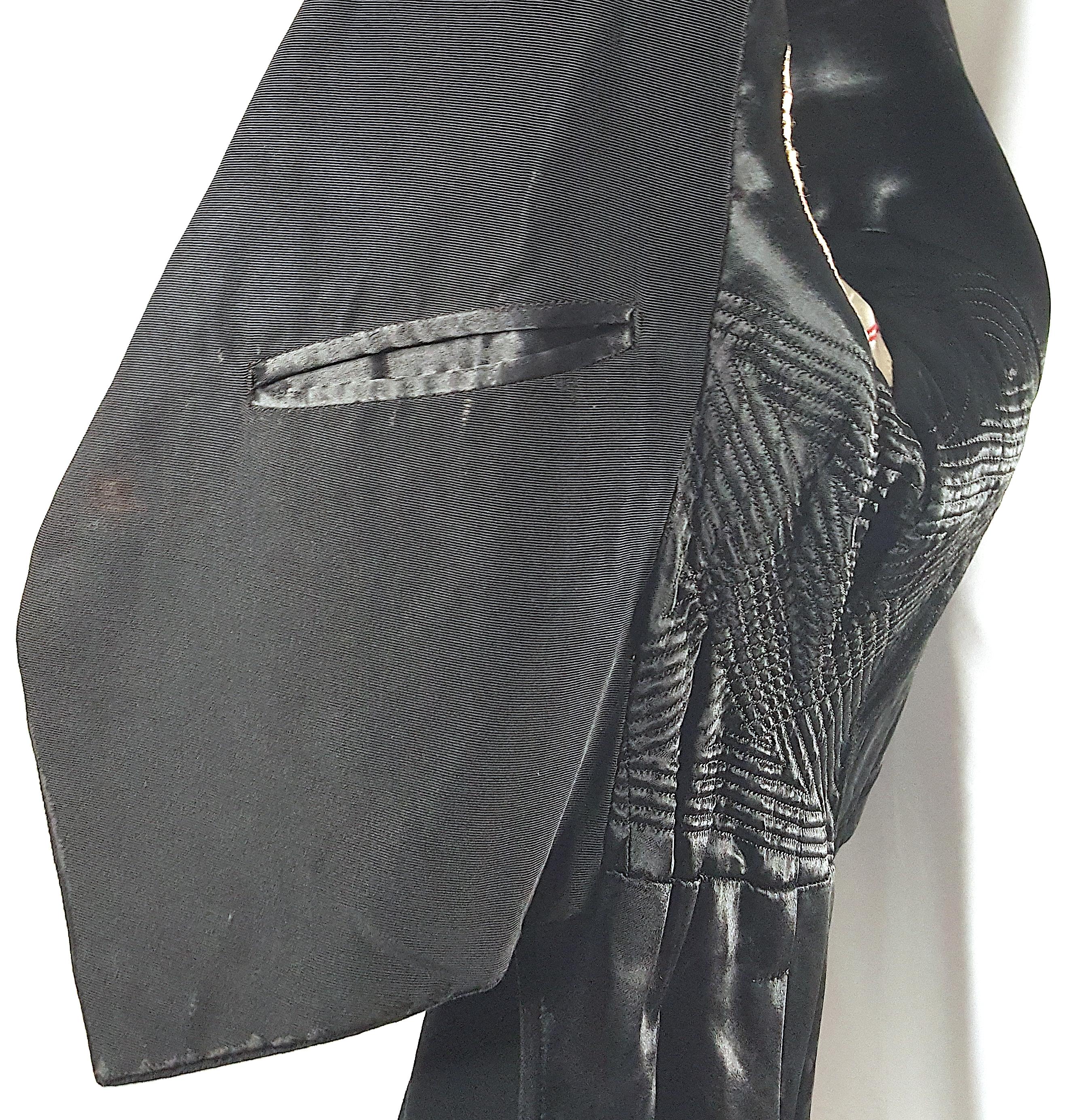 Couture Antique Tuxedo Wool Ribbed&QuiltedSatin FullyLined&Padded Black Tailcoat For Sale 7