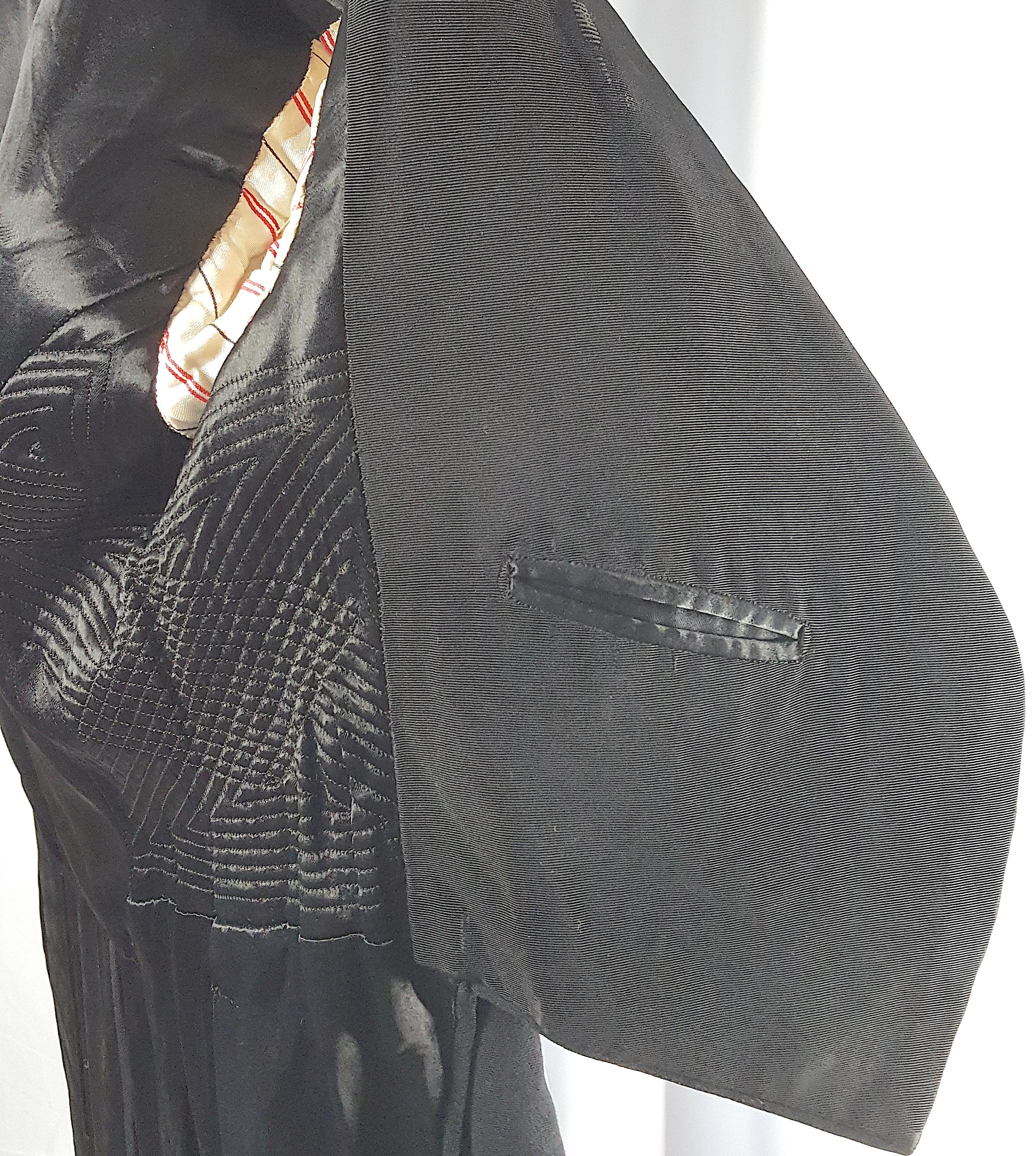 Couture Antique Tuxedo Wool Ribbed&QuiltedSatin FullyLined&Padded Black Tailcoat For Sale 8