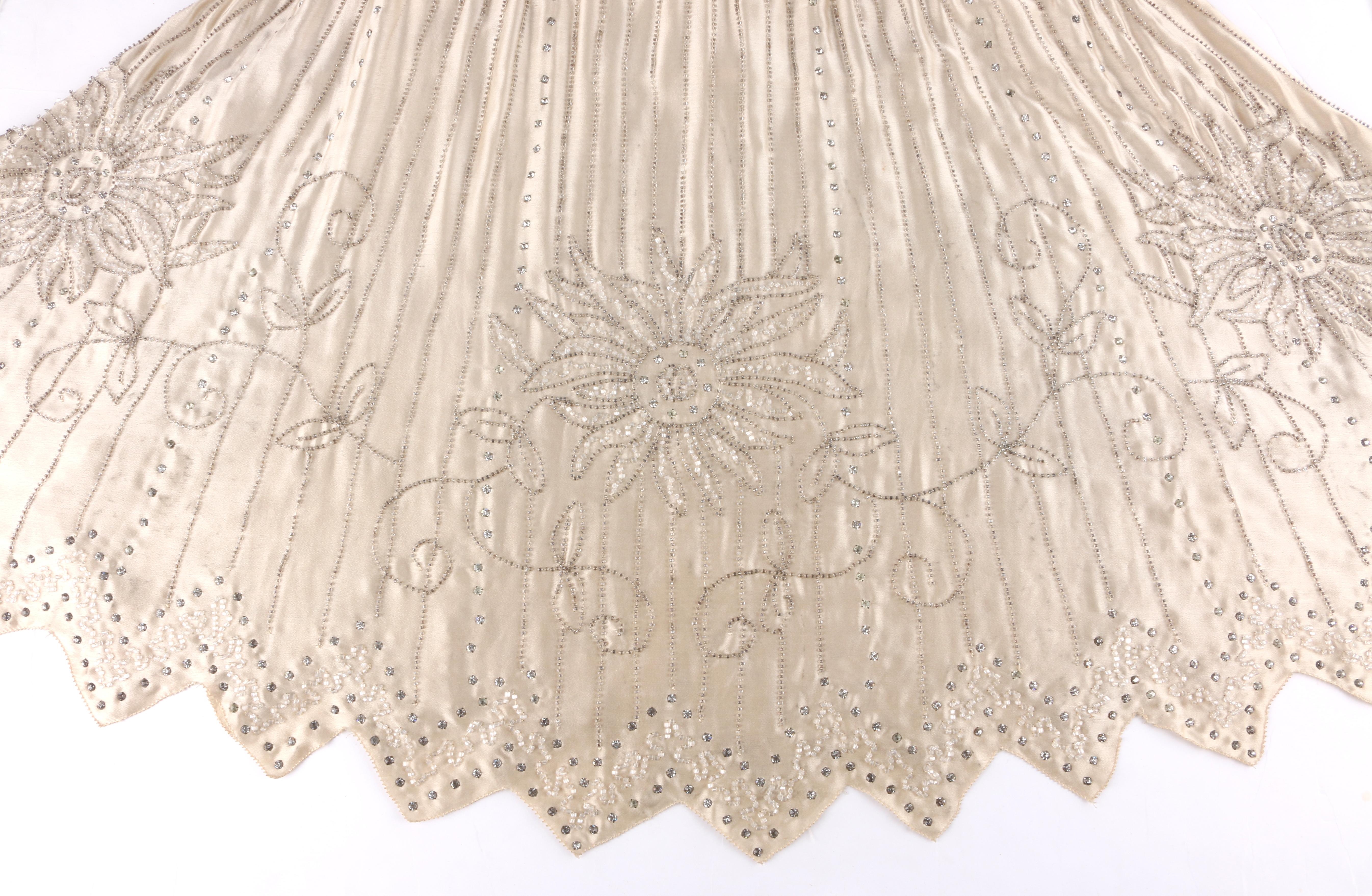 Women's Couture c.1920’s Champagne Silk Floral Glass Beaded Rhinestone Flapper Dress For Sale