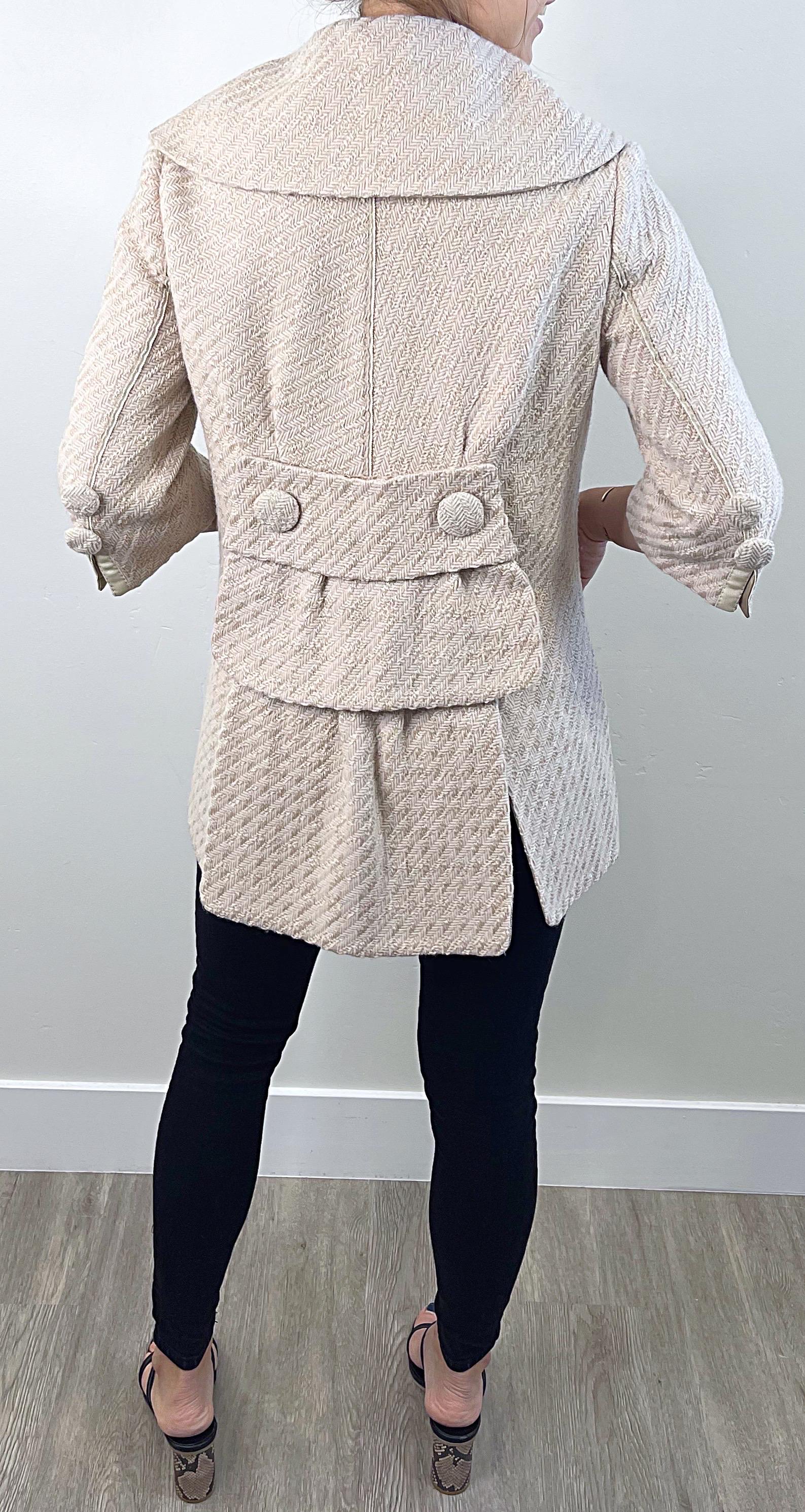 Couture Couture Los Angeles 2000s Ivory 3/4 Sleeves Vintage 2000s Jacket Coat In Excellent Condition For Sale In San Diego, CA