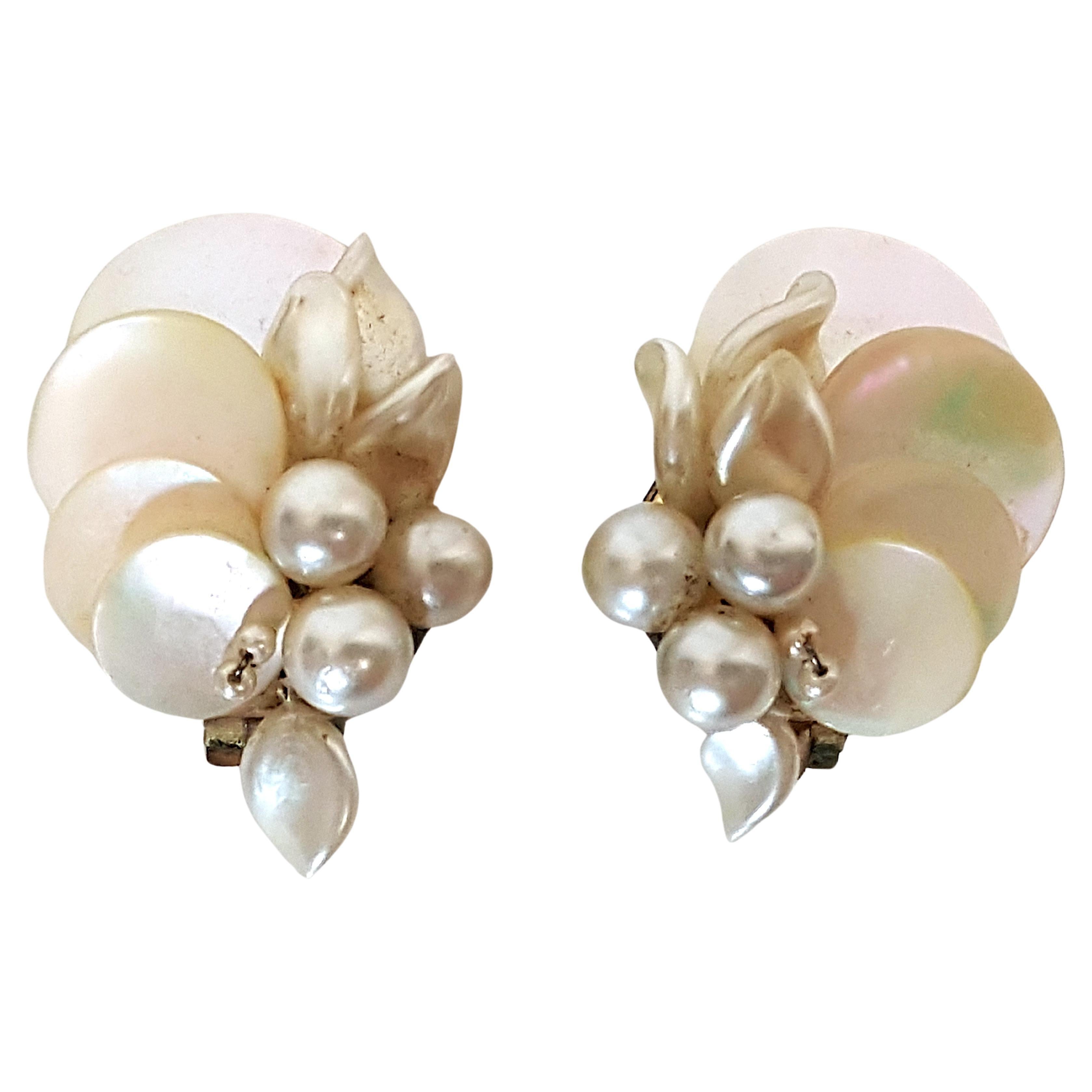Artisan Couture Early Chanel Marked MadeInFrance WiredPearl&LampworkGlass Clip Earrings For Sale