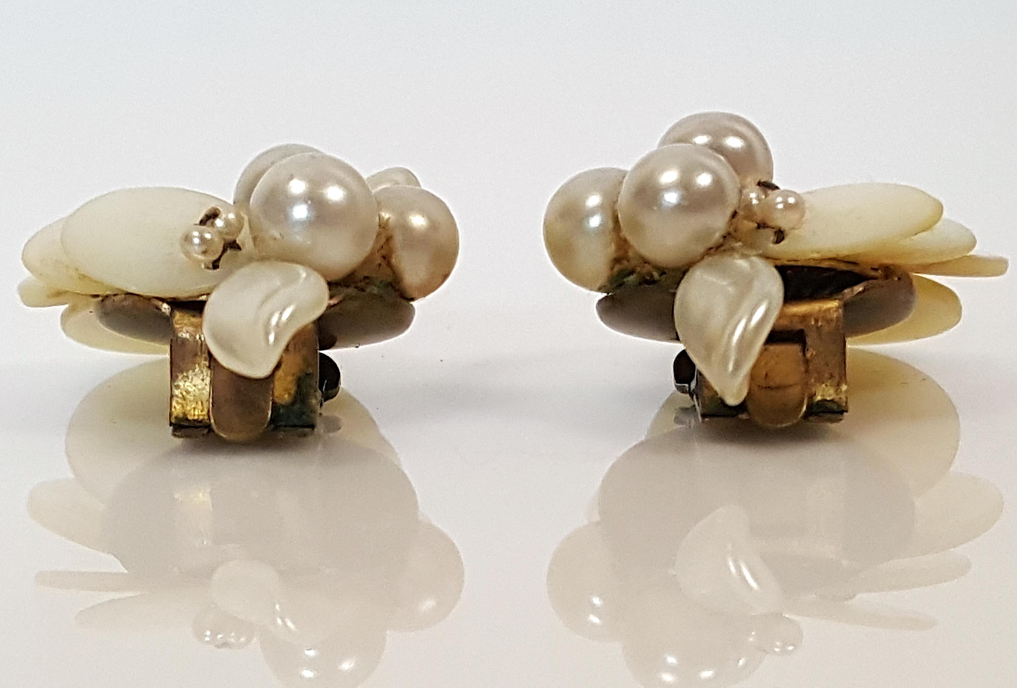 Couture Early Chanel Marked MadeInFrance WiredPearl&LampworkGlass Clip Earrings For Sale 2