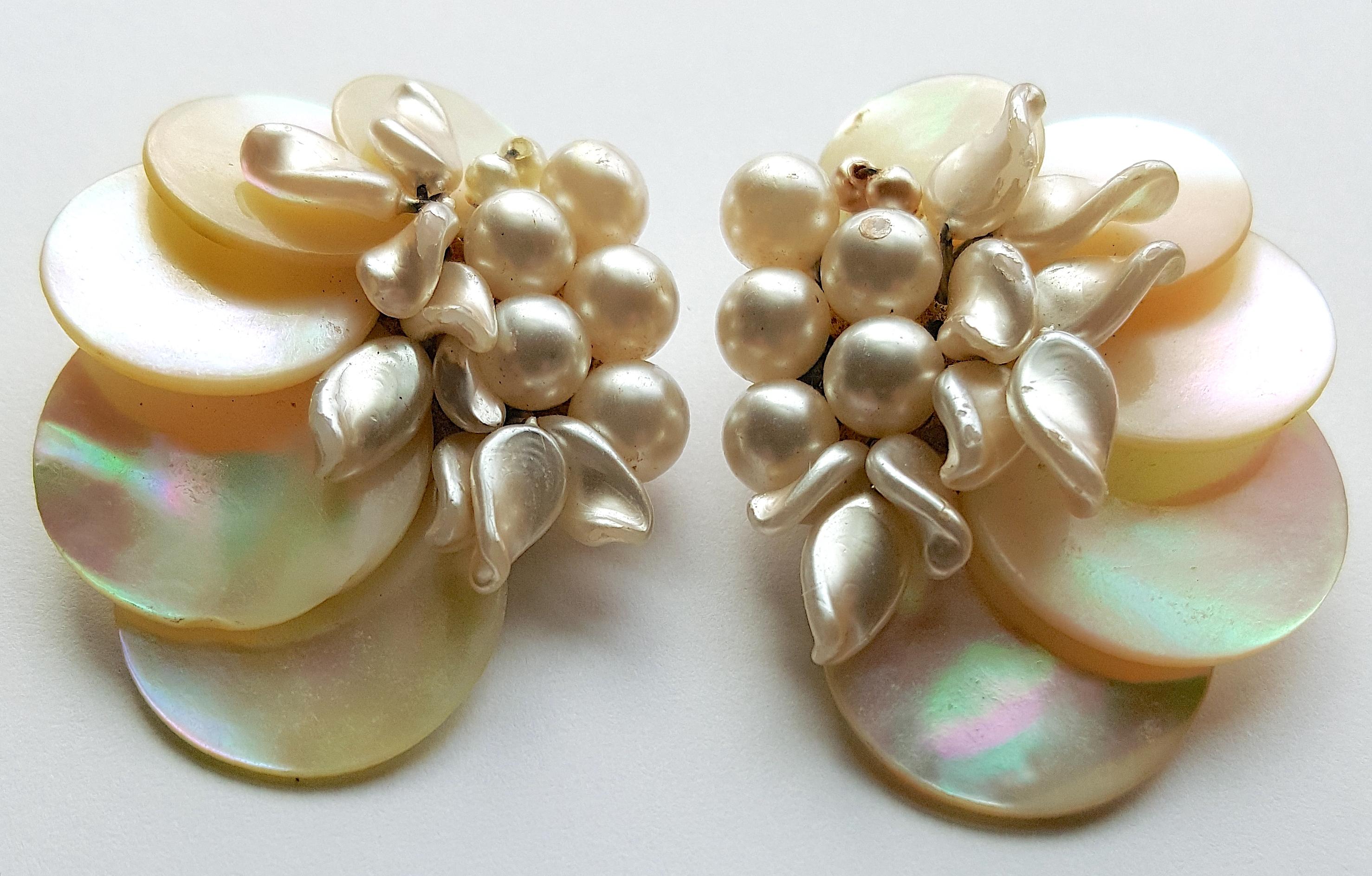 Women's or Men's Couture Chanel Late1920s MadeInFrance WiredPearlLampworkGlass BrassClip Earrings For Sale